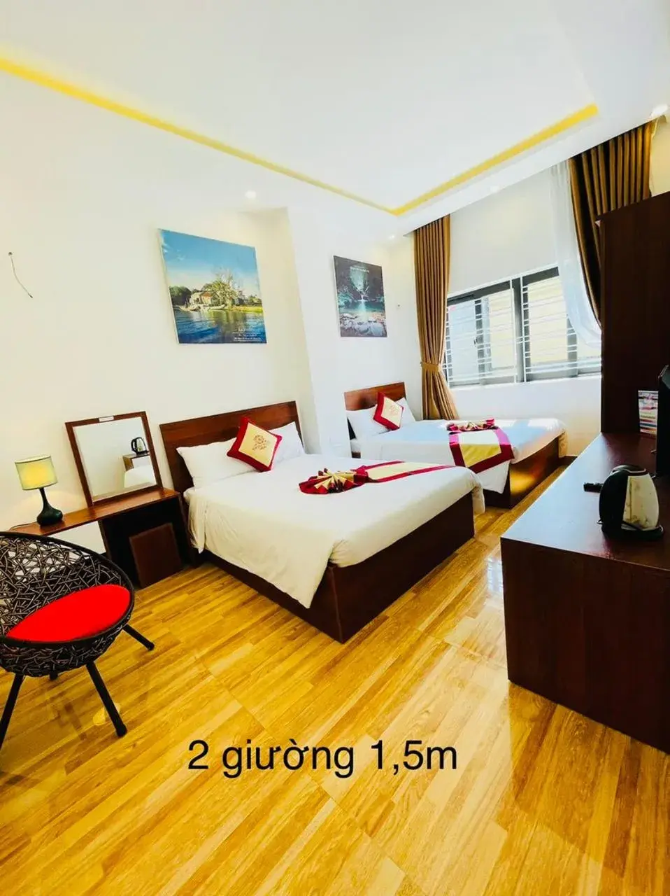 Deluxe Quadruple Room in Sapphire Hotel Hue Deluxe Quadruple Room in Sapphire Hotel Hue