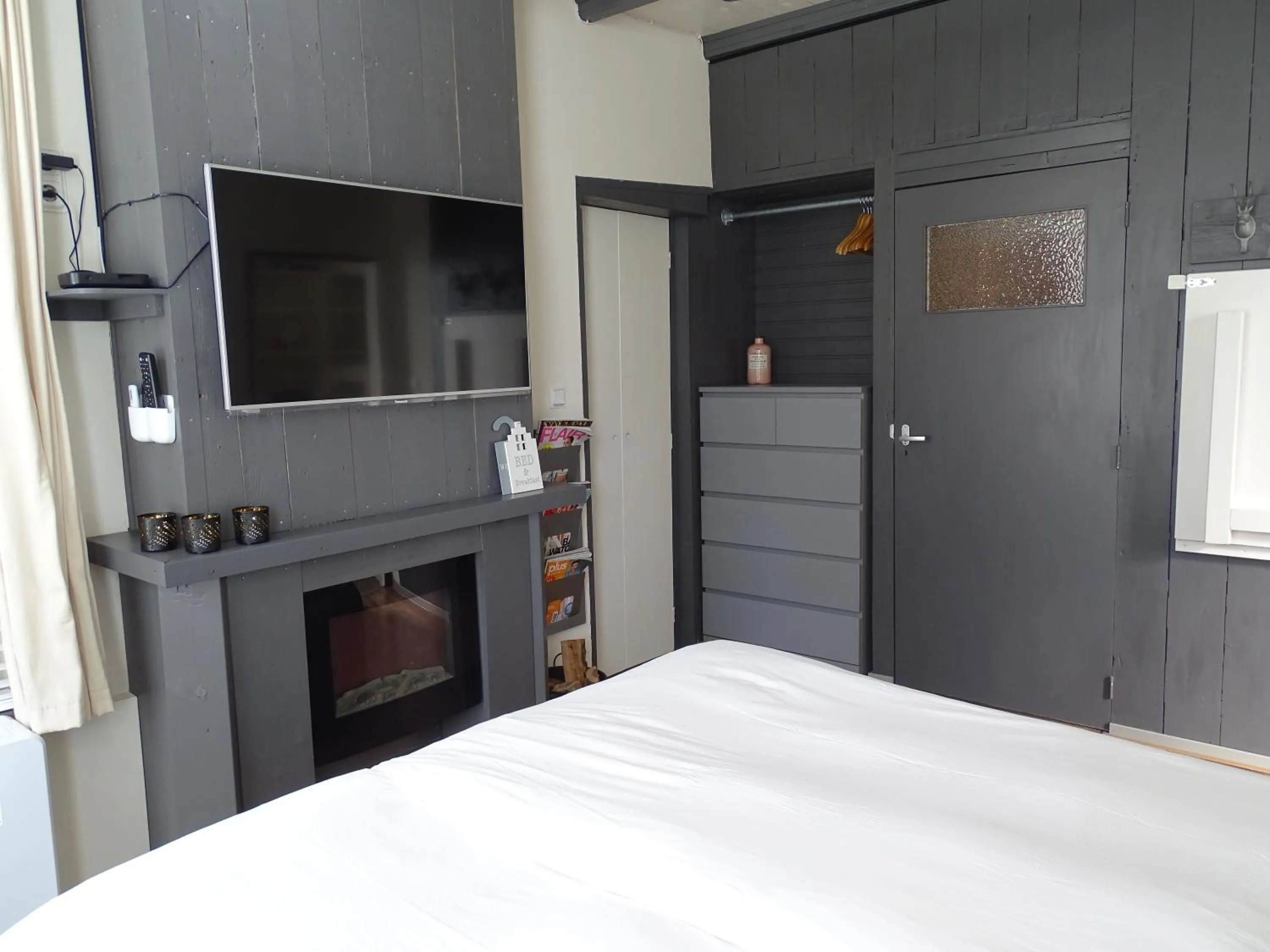 Bedroom, Bed in B&B Tulden Farmhouse