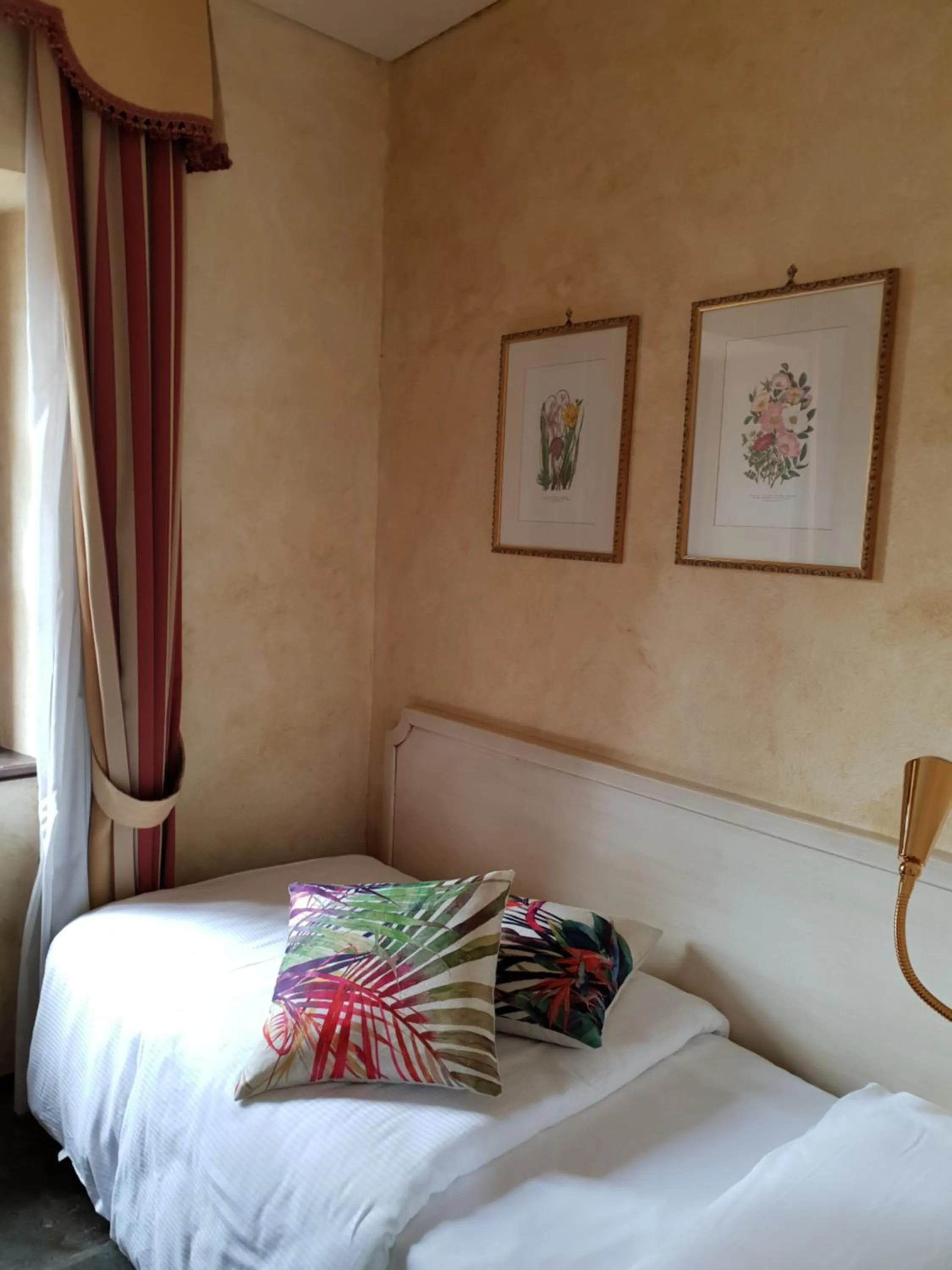 Bed in I giardini segreti di Villa Marcello Marinelli