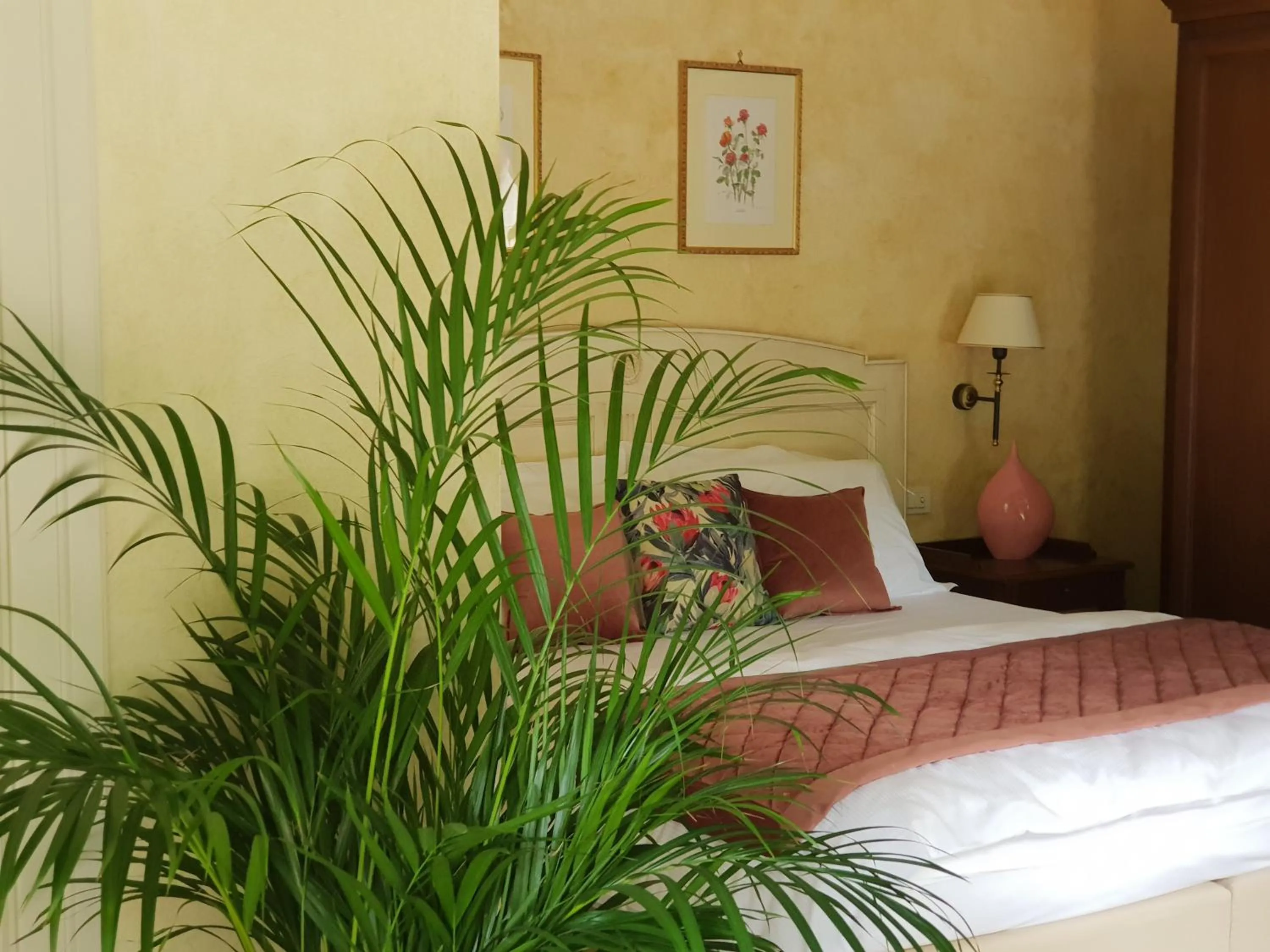 Bed in I giardini segreti di Villa Marcello Marinelli