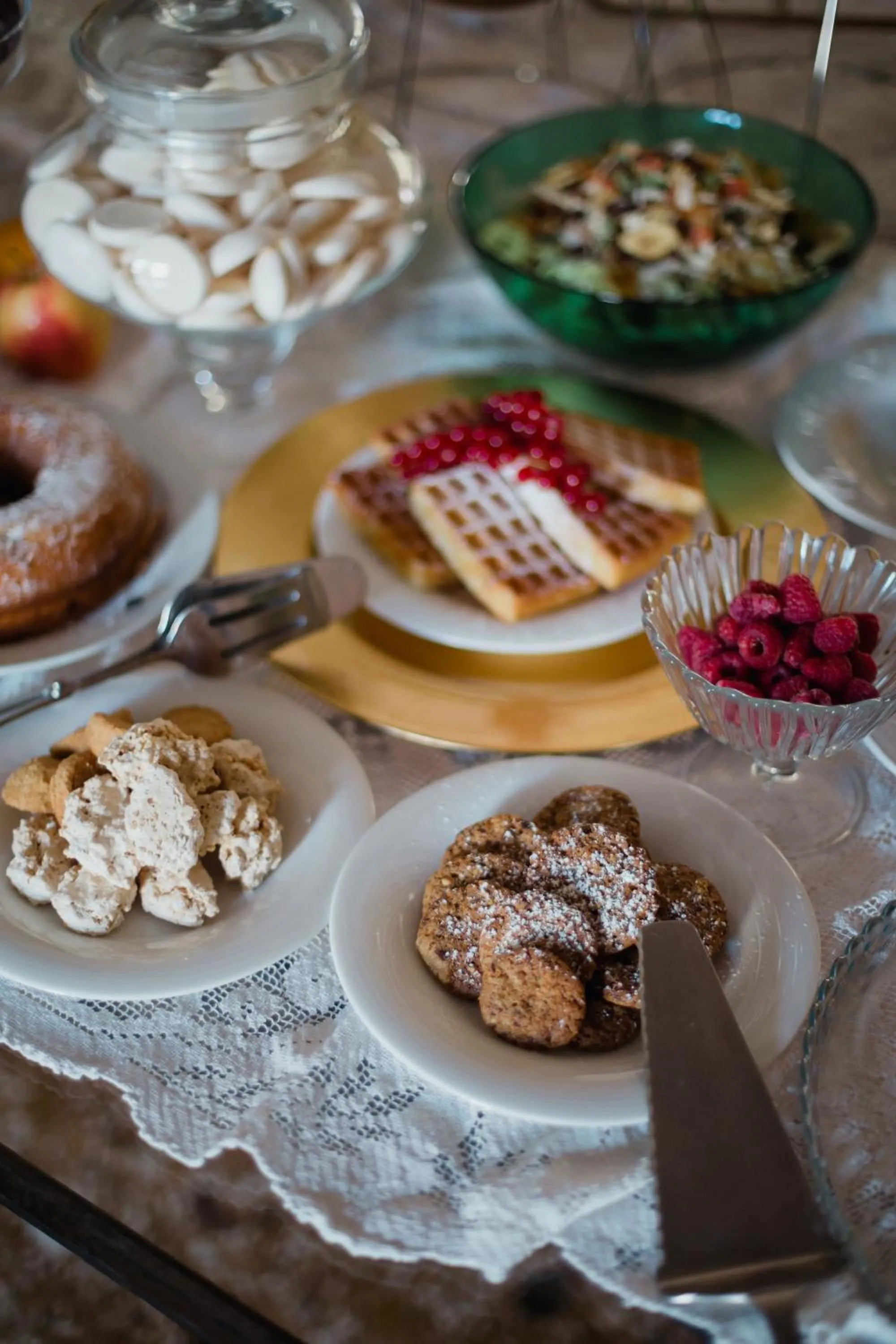 Breakfast in I giardini segreti di Villa Marcello Marinelli