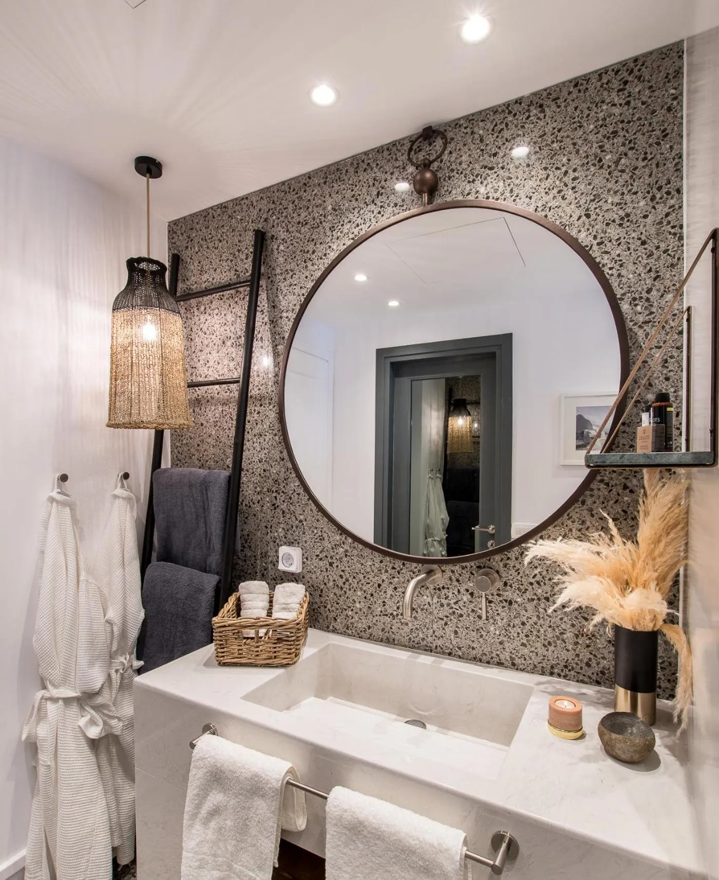 Bathroom in Amelot Art Suites