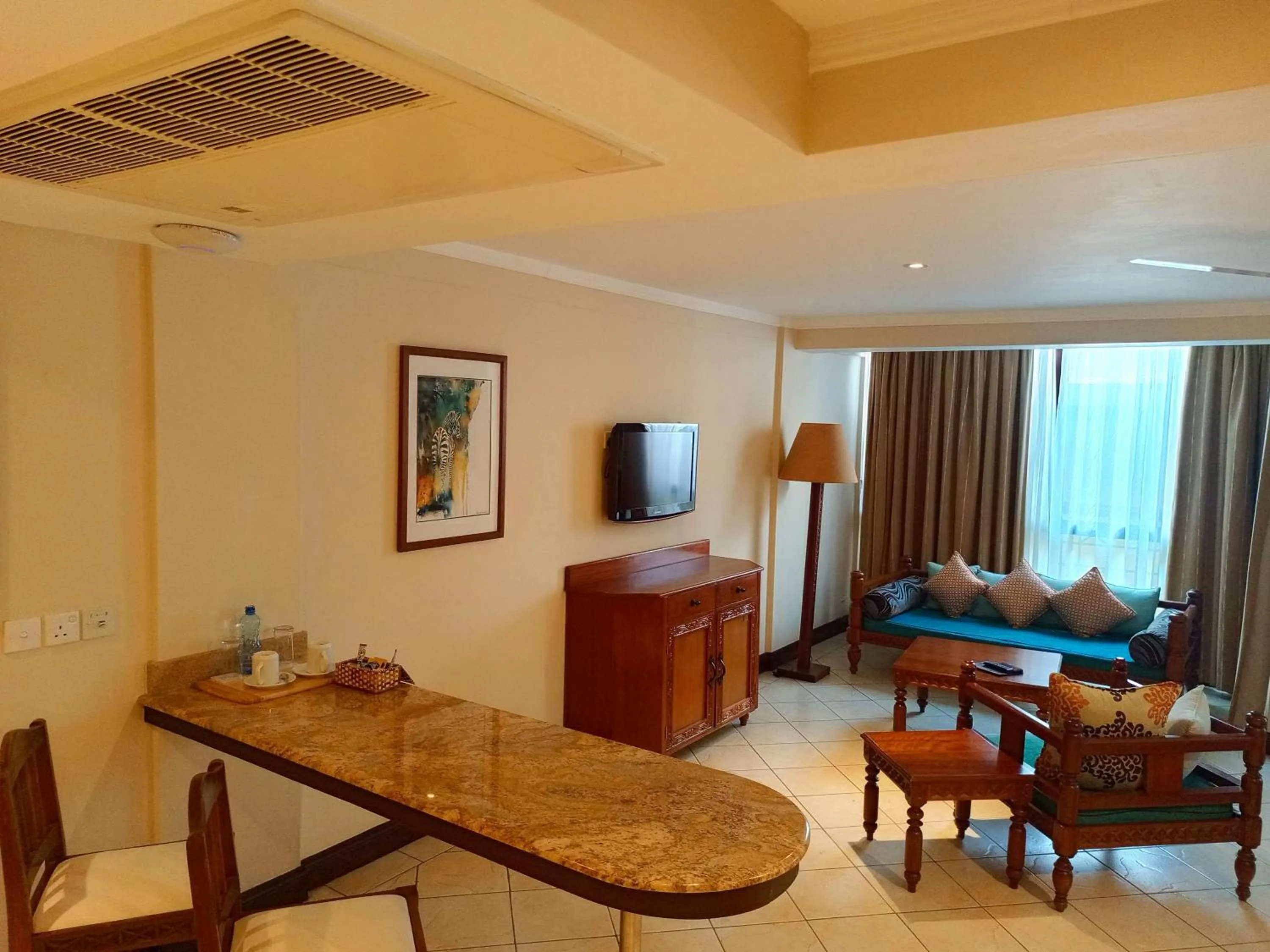 TV and multimedia in The Heron By Sarovar Portico India