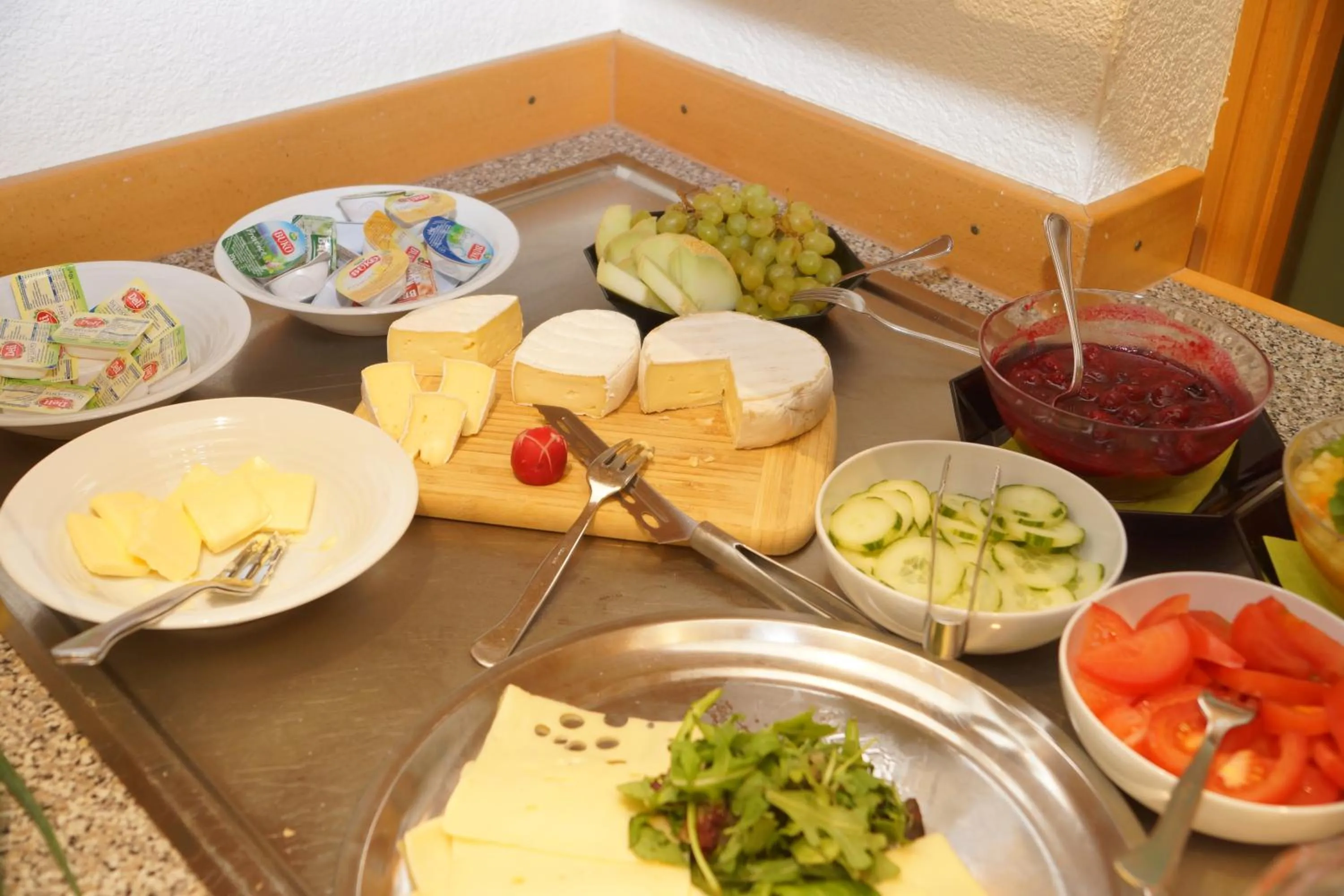 Breakfast in Warias Hotel am Geiseltalsee - Nähe Merseburg und Mücheln