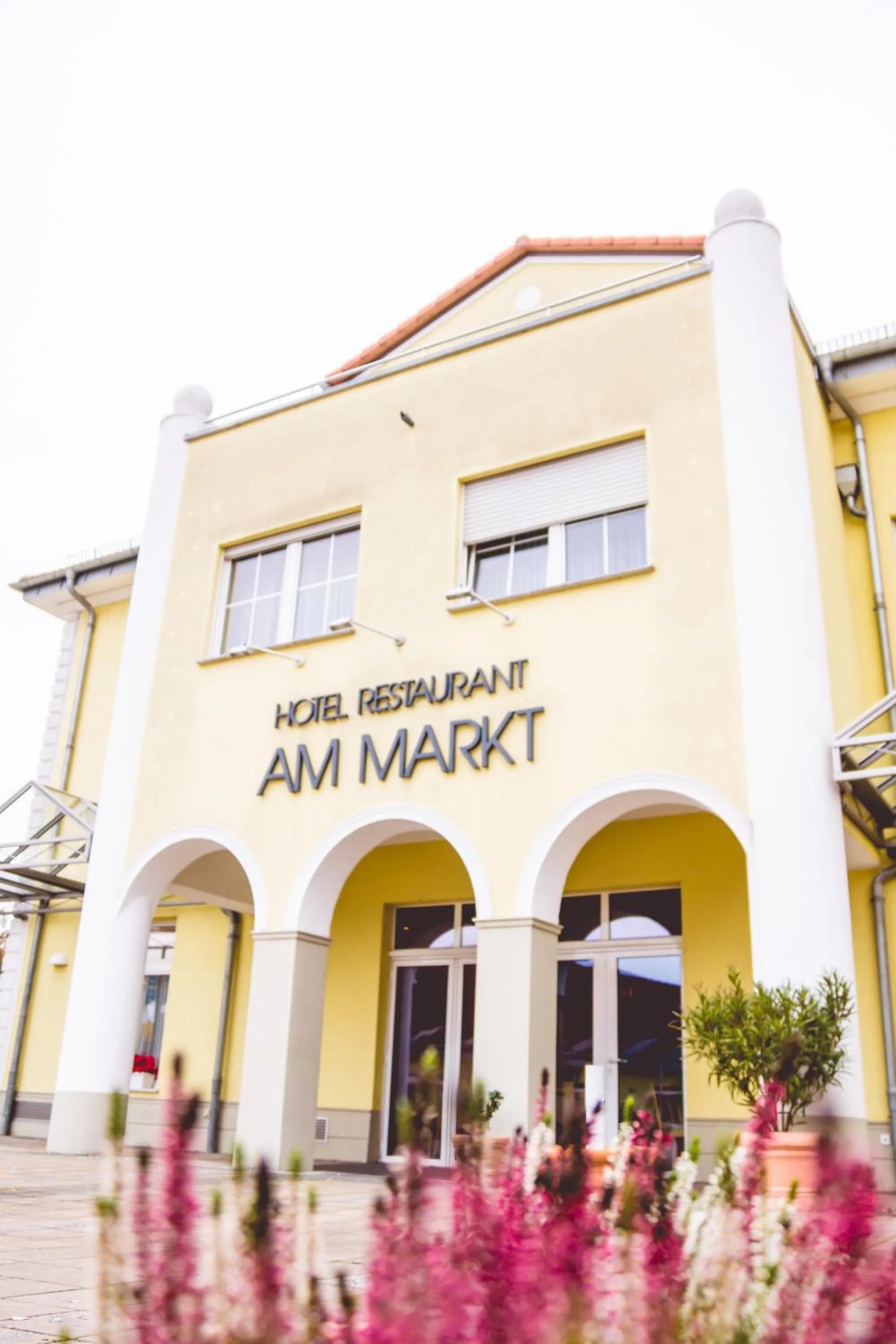 Property building in Warias Hotel am Geiseltalsee - Nähe Merseburg und Mücheln