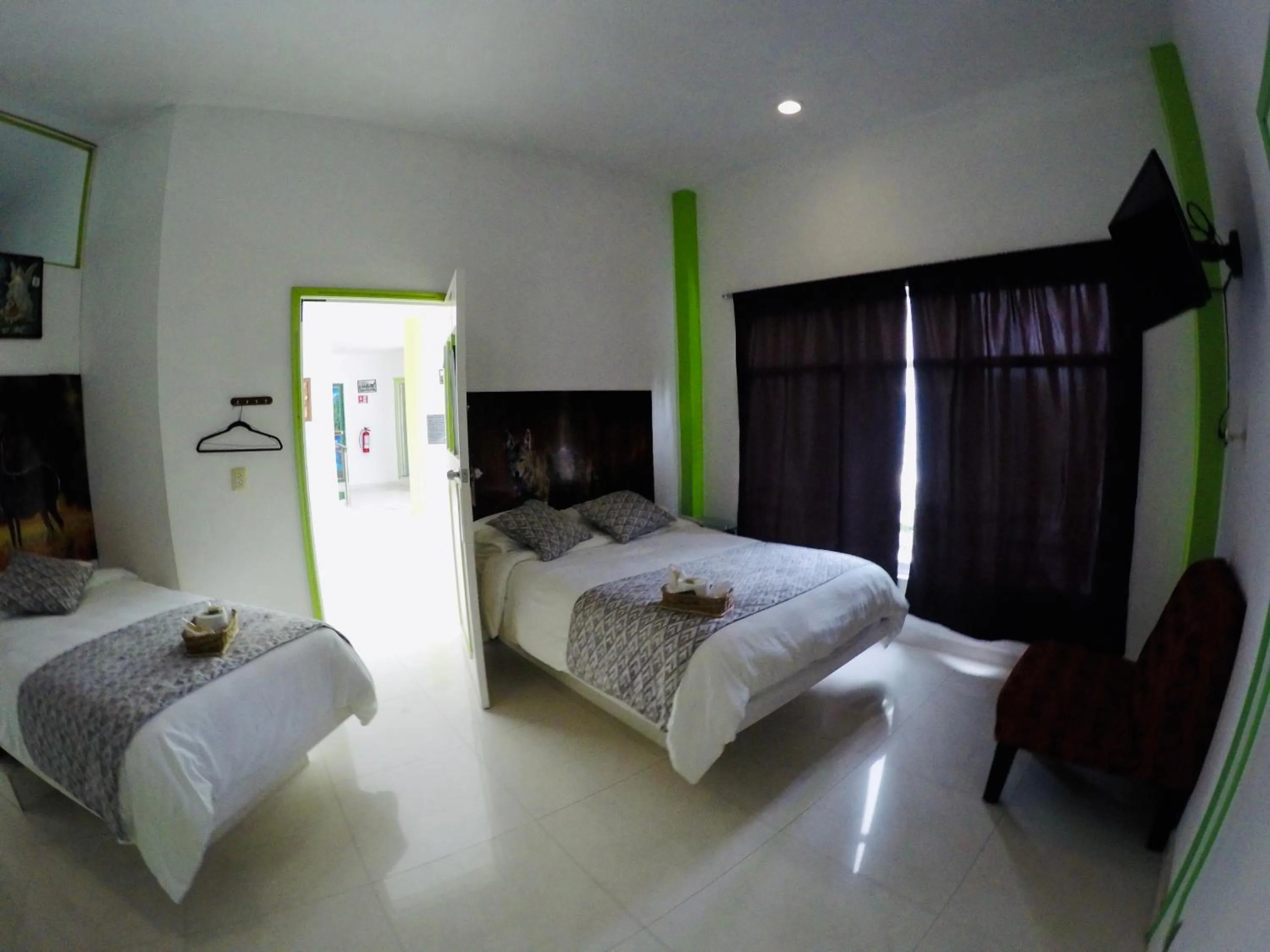 Photo of the whole room in Hotel Maragreens