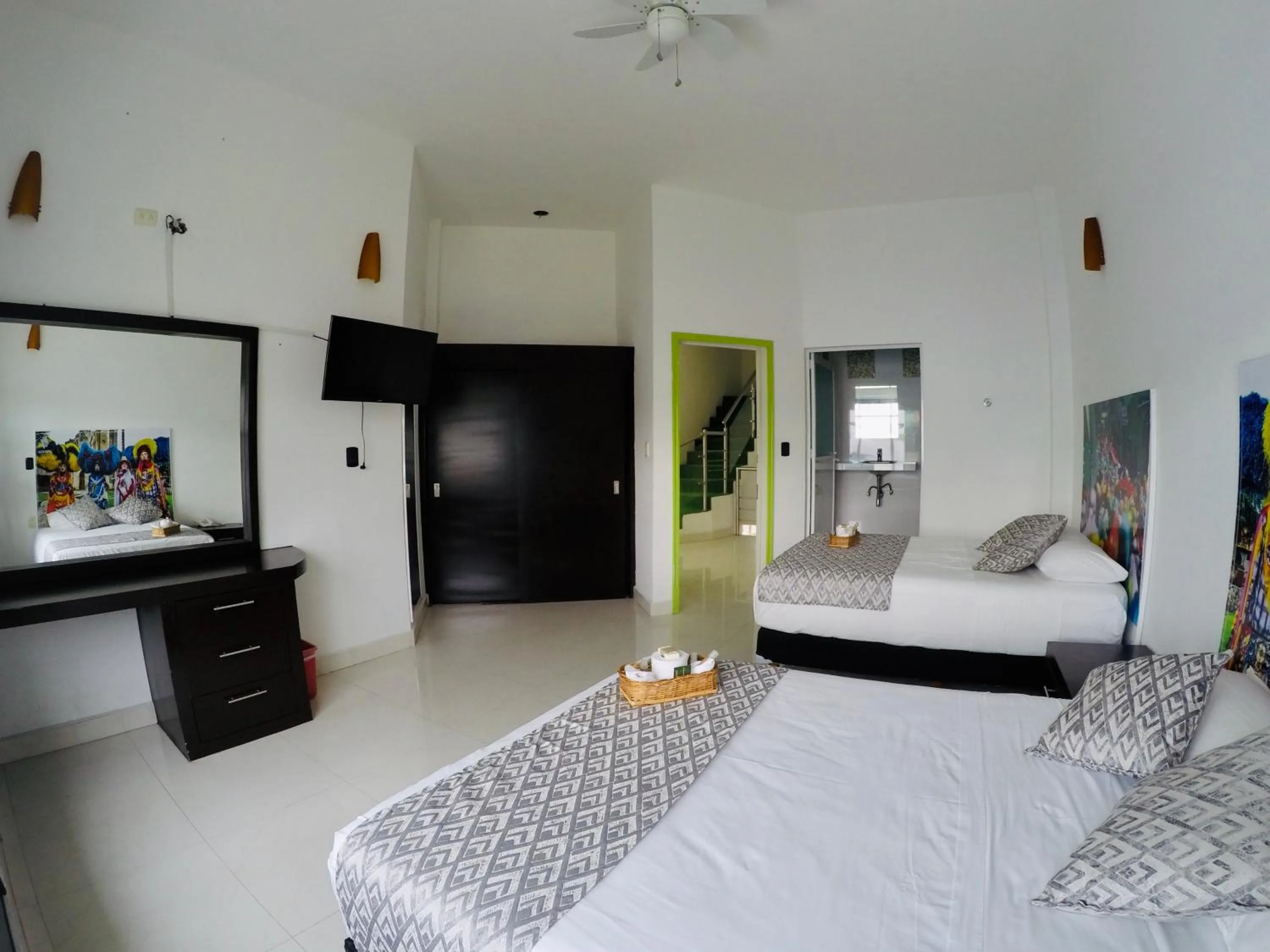 Photo of the whole room in Hotel Maragreens