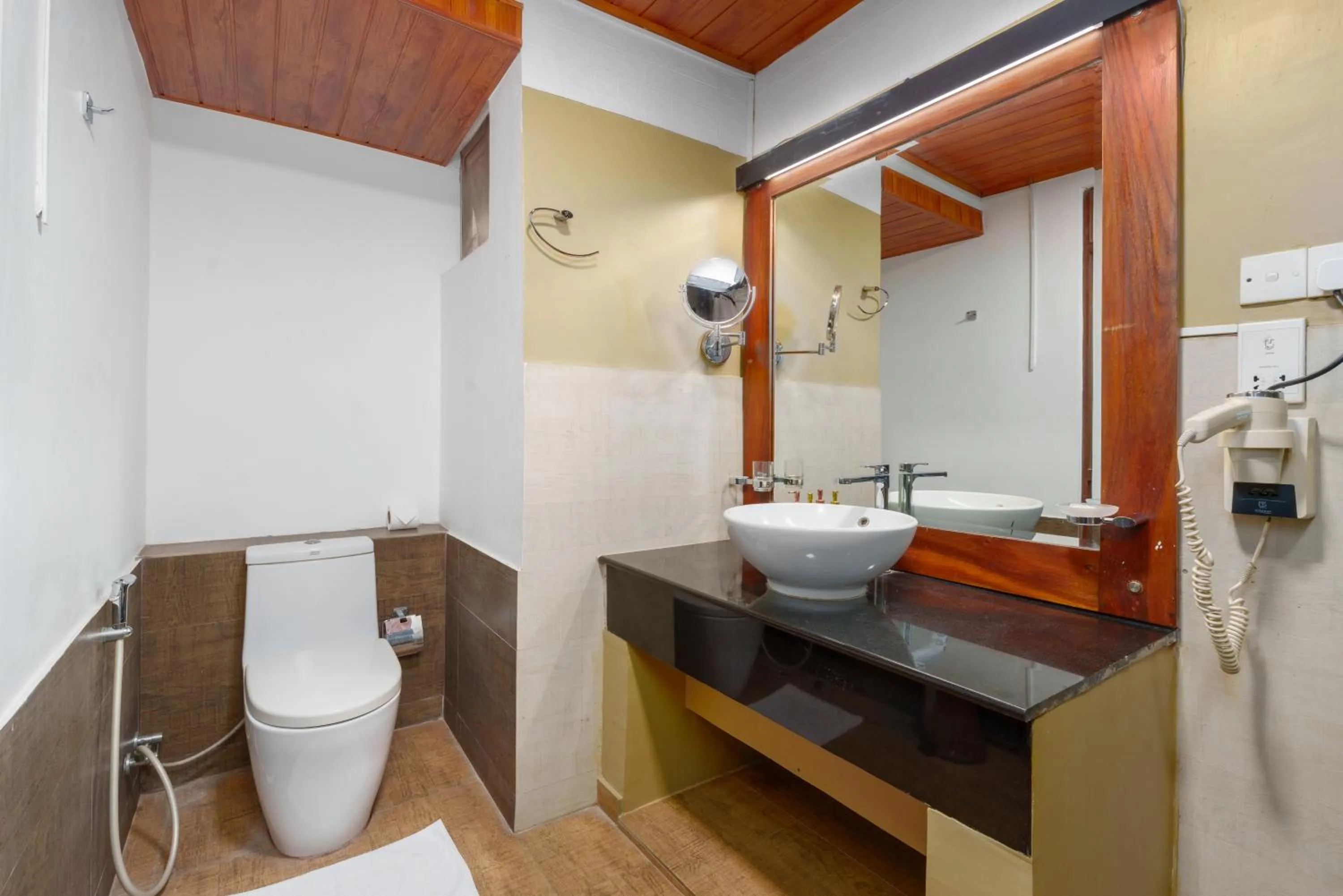 Shower in Beach Corridor Hotel & Spa with Free Airport shuttle