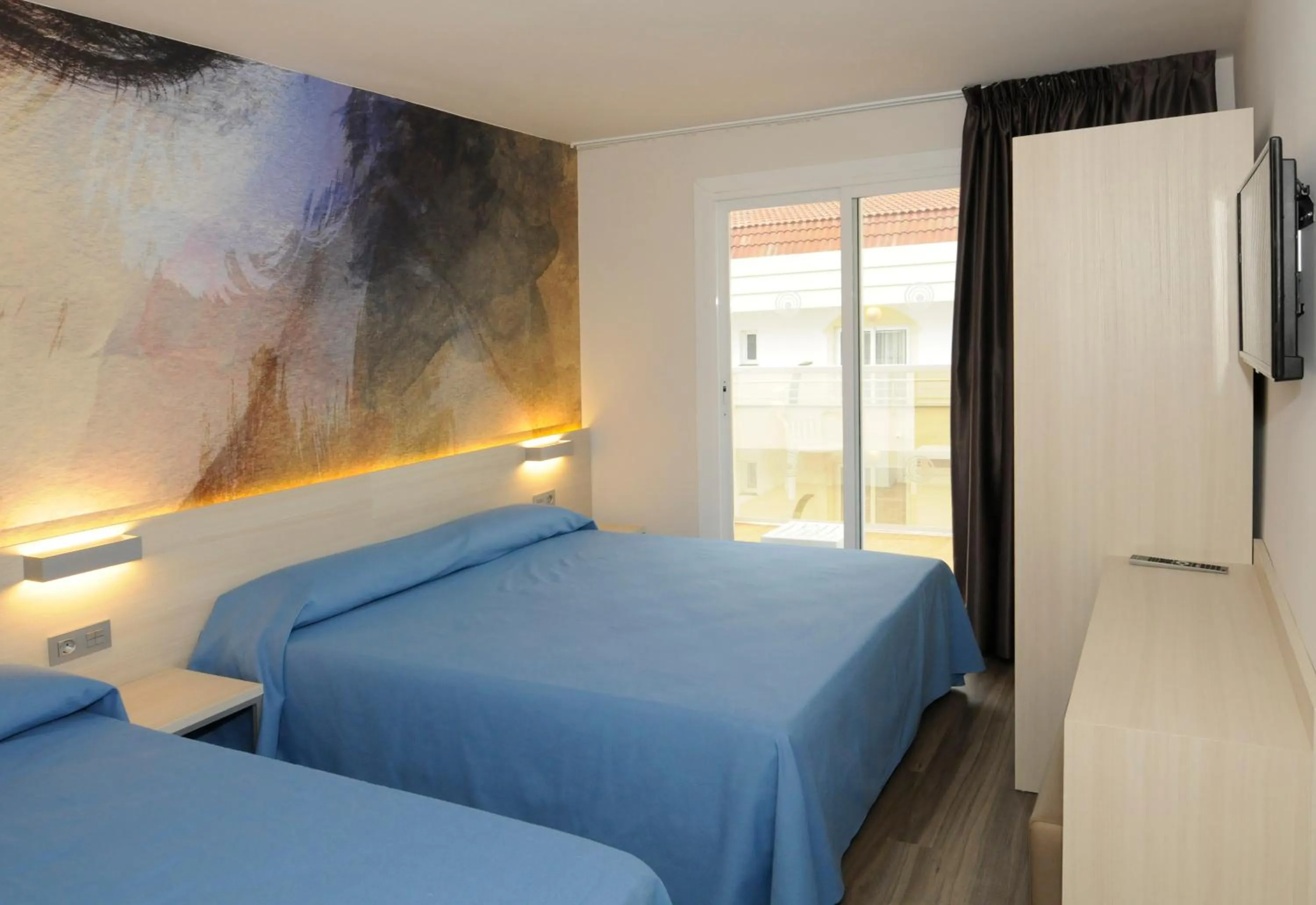 Bedroom, Bed in Hotel Riviera