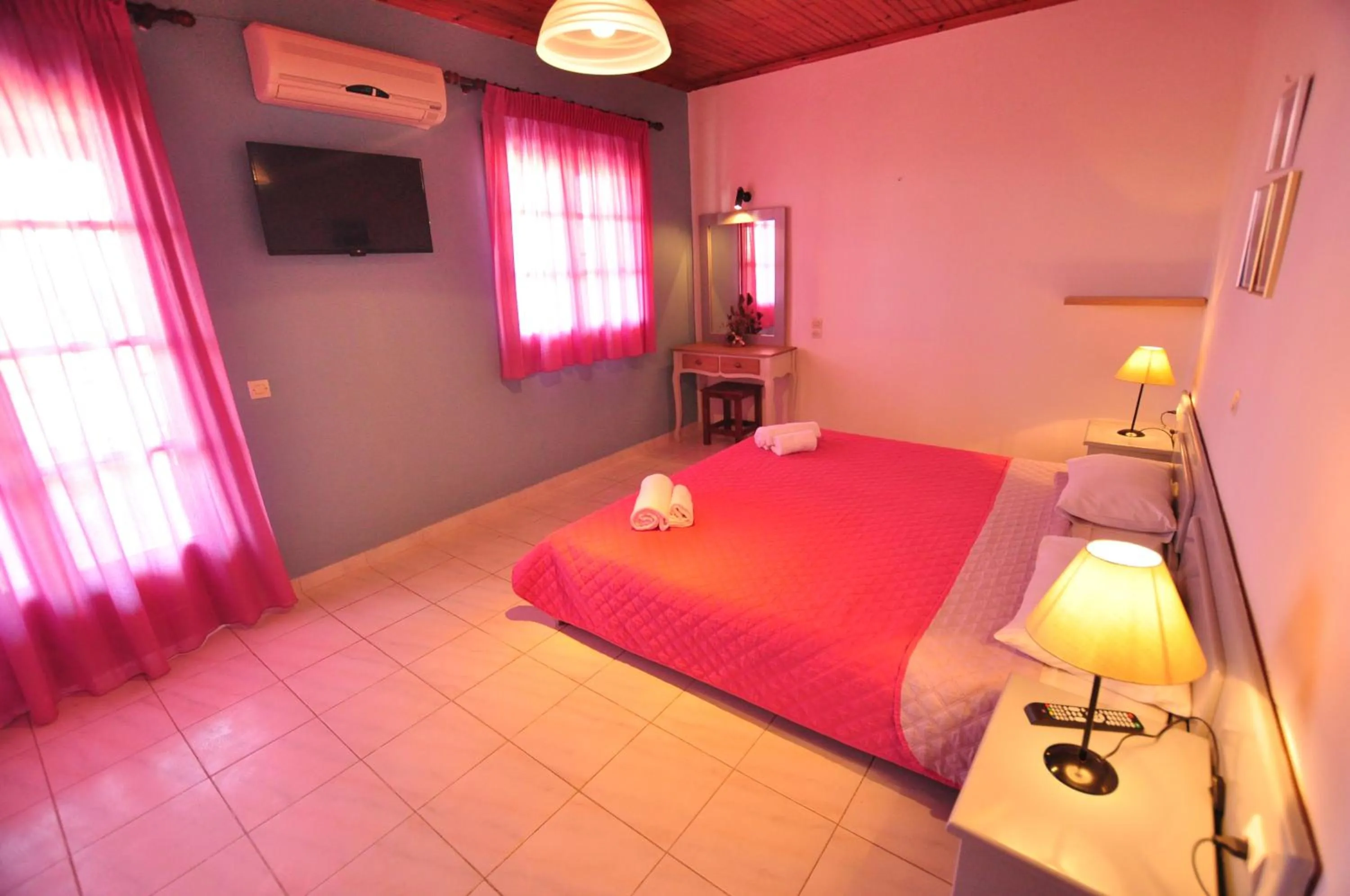 Bedroom in Acharavi Garden