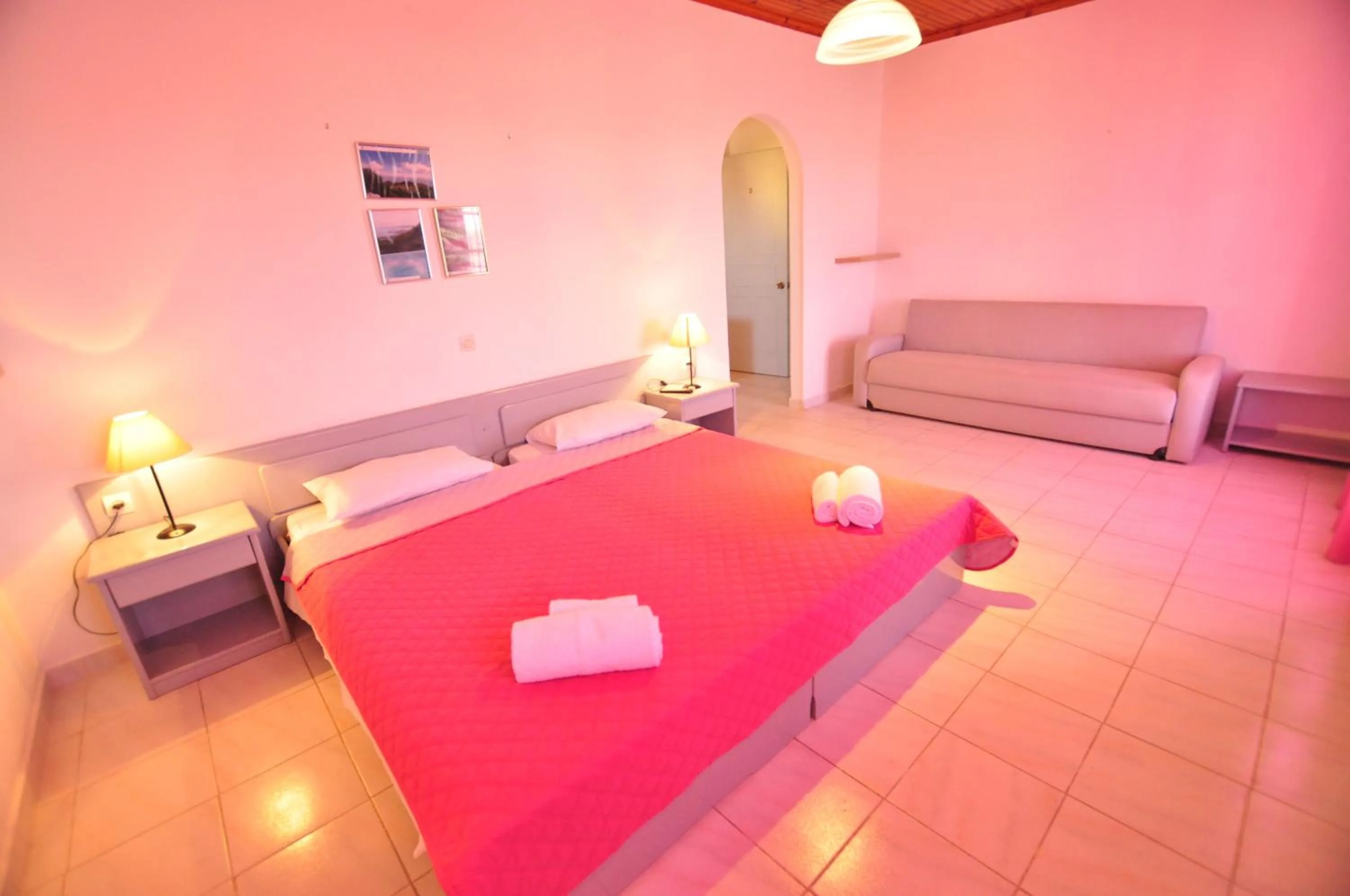 Bedroom in Acharavi Garden