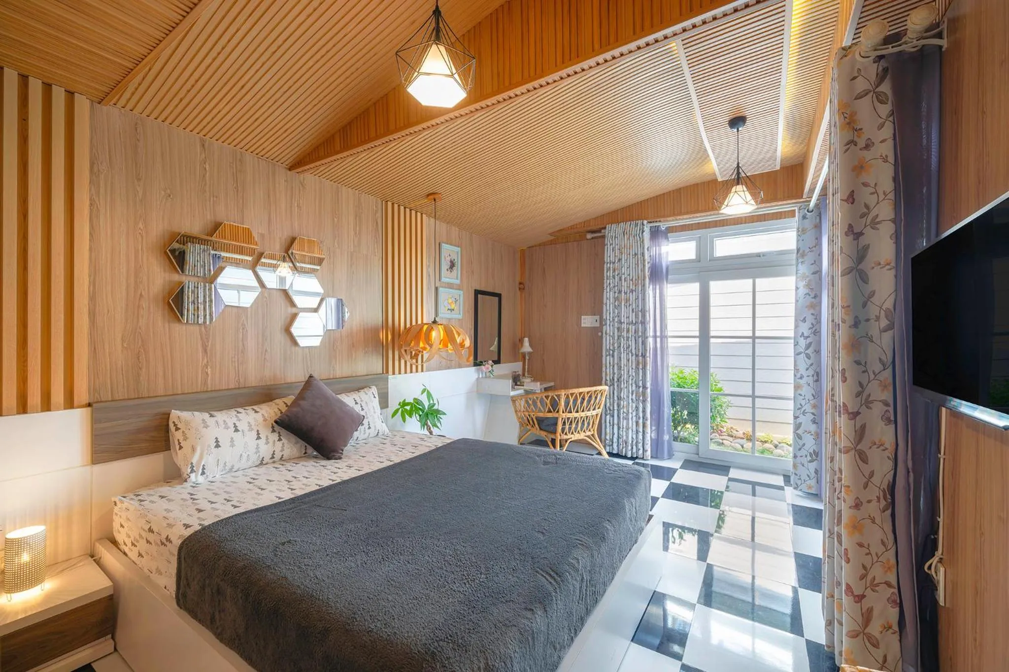 Bed in La Cle' Đà Lạt