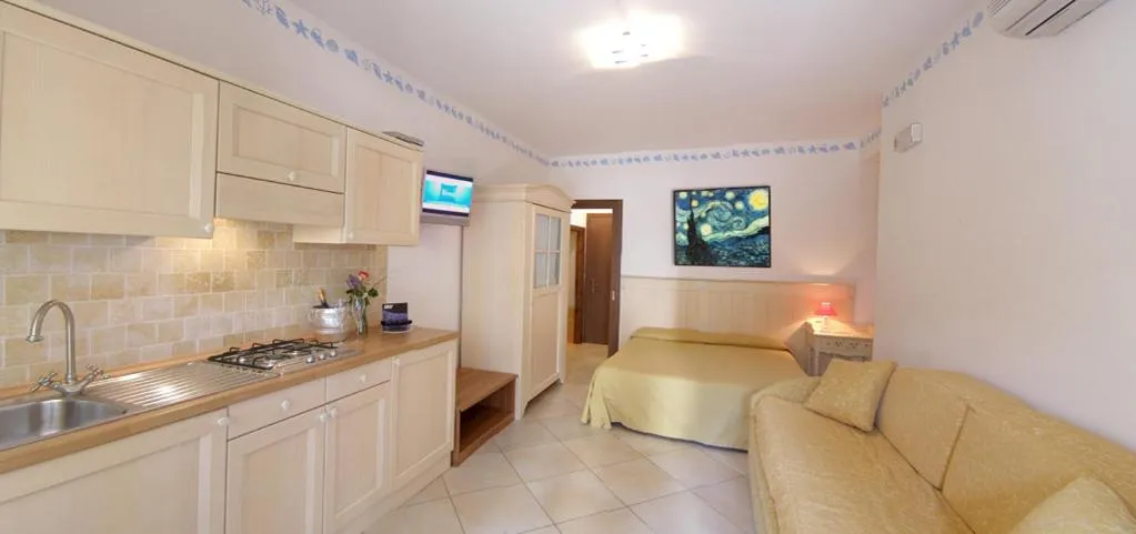 Kitchen or kitchenette in Hotel Germania