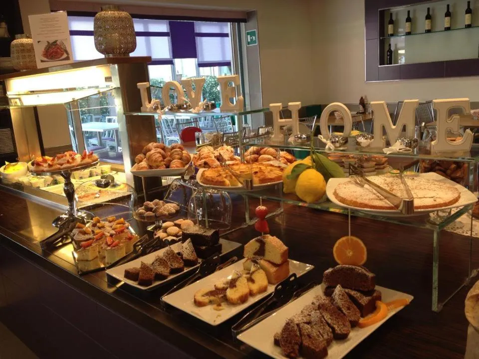 Breakfast in Hotel Germania