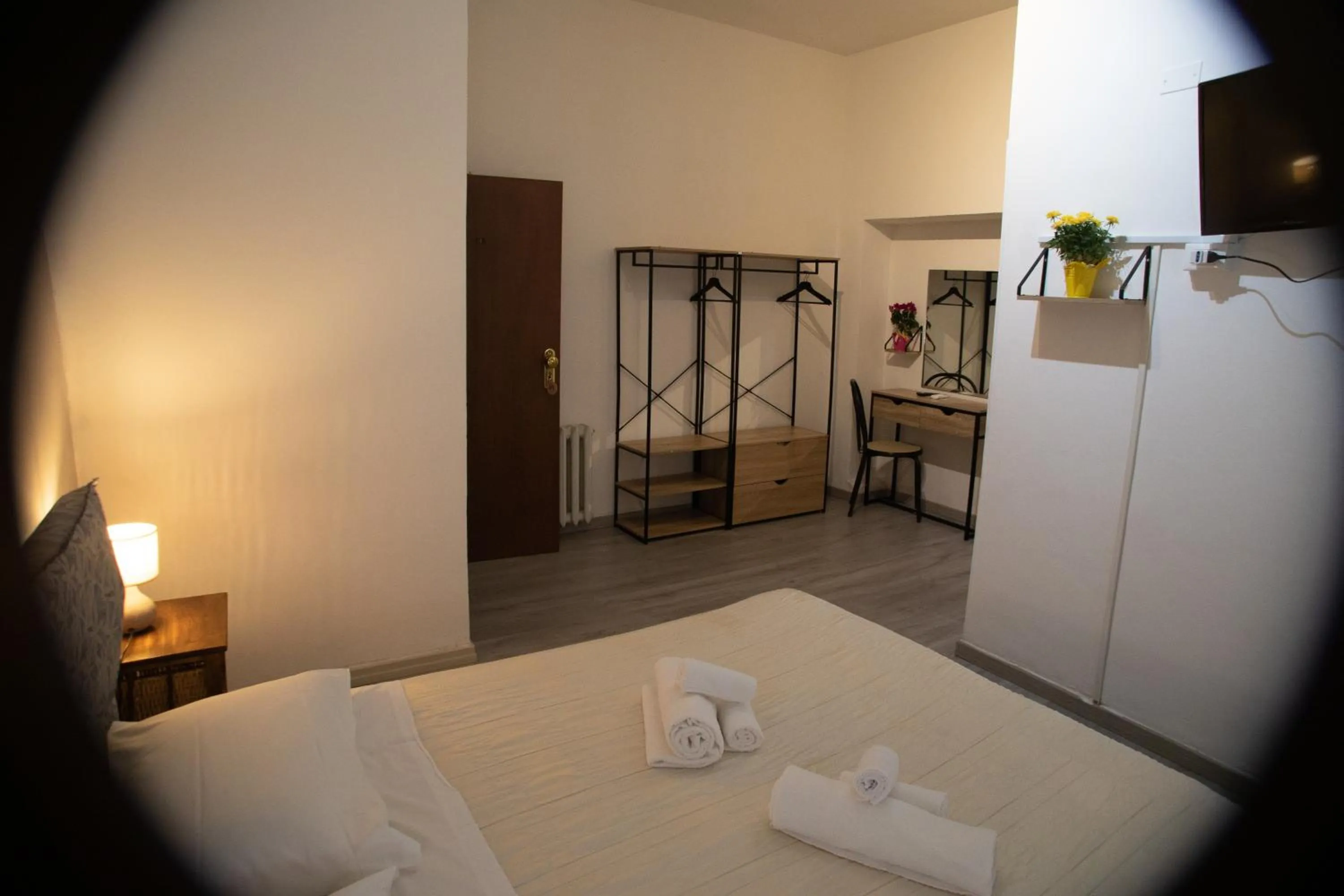 Bathroom, Bed in Hotel Ariston