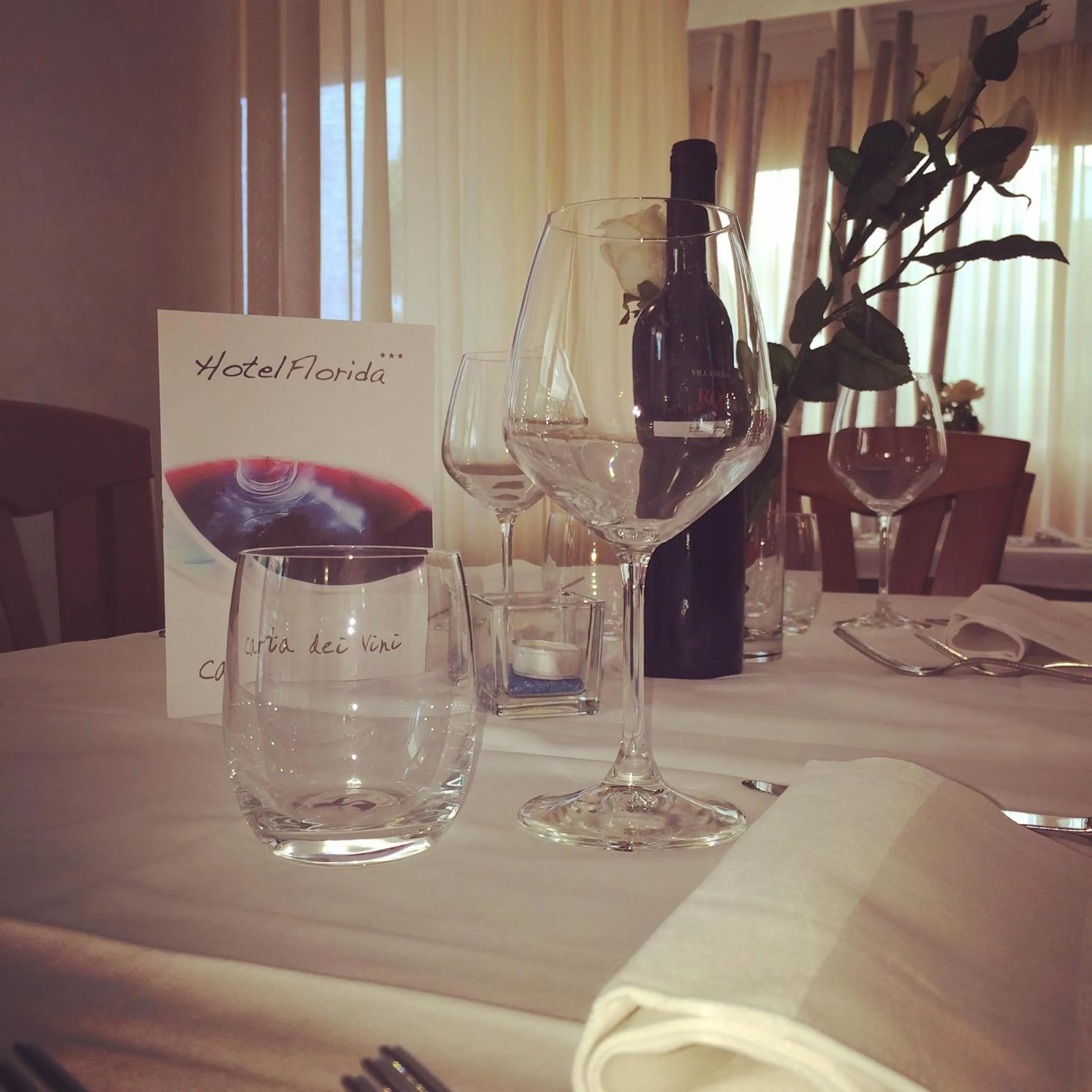 Decorative detail in Hotel Florida