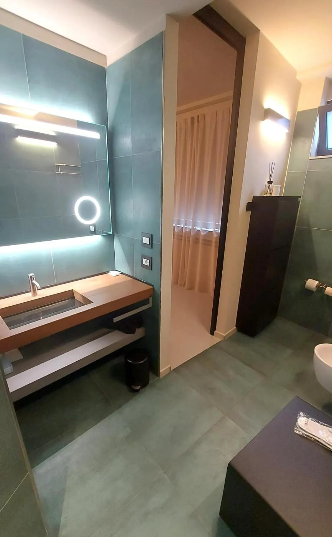 Shower in Hotel Zurigo