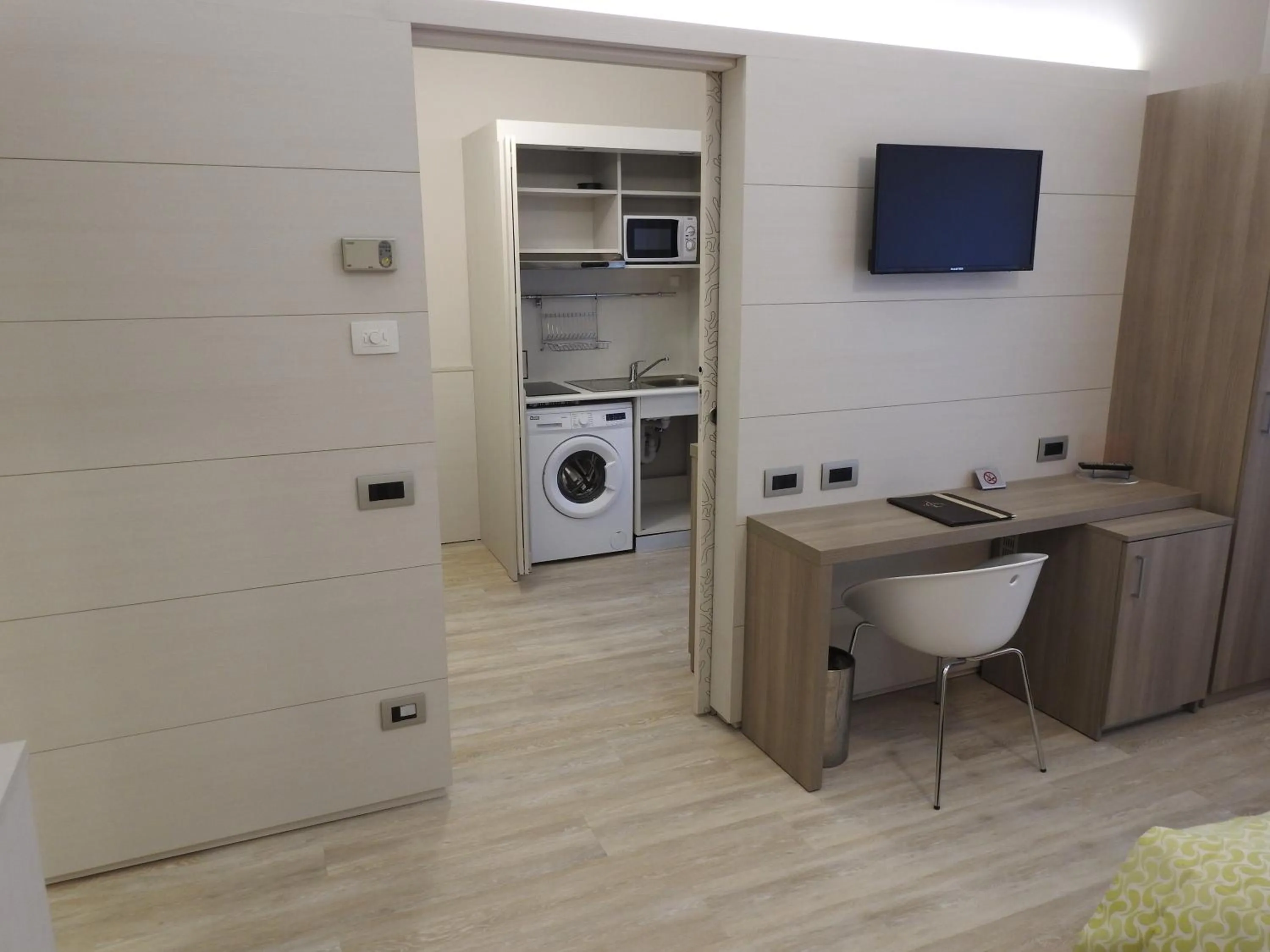 TV and multimedia in Hotel Zurigo