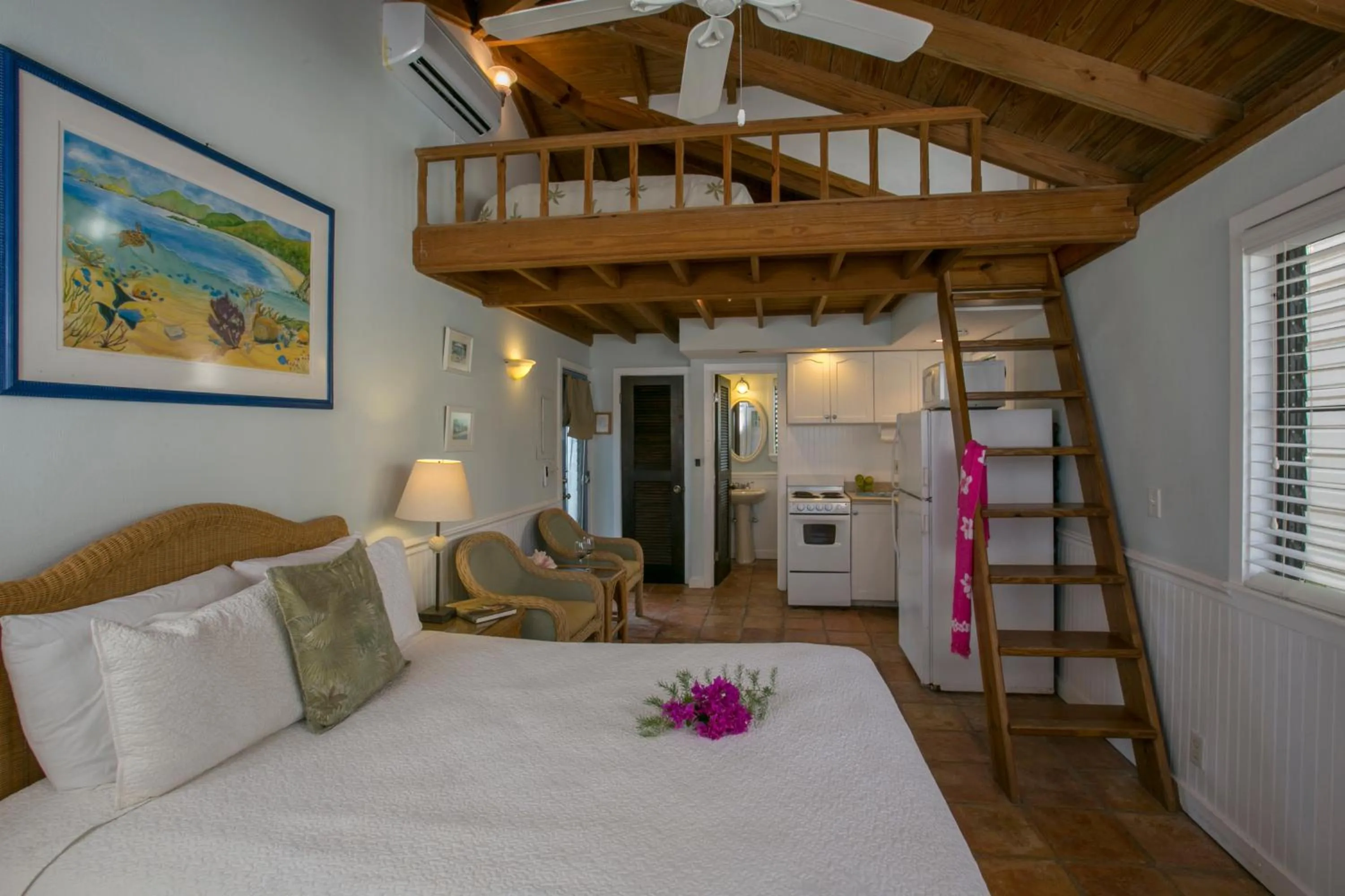 Bed in Coconut Coast Villas