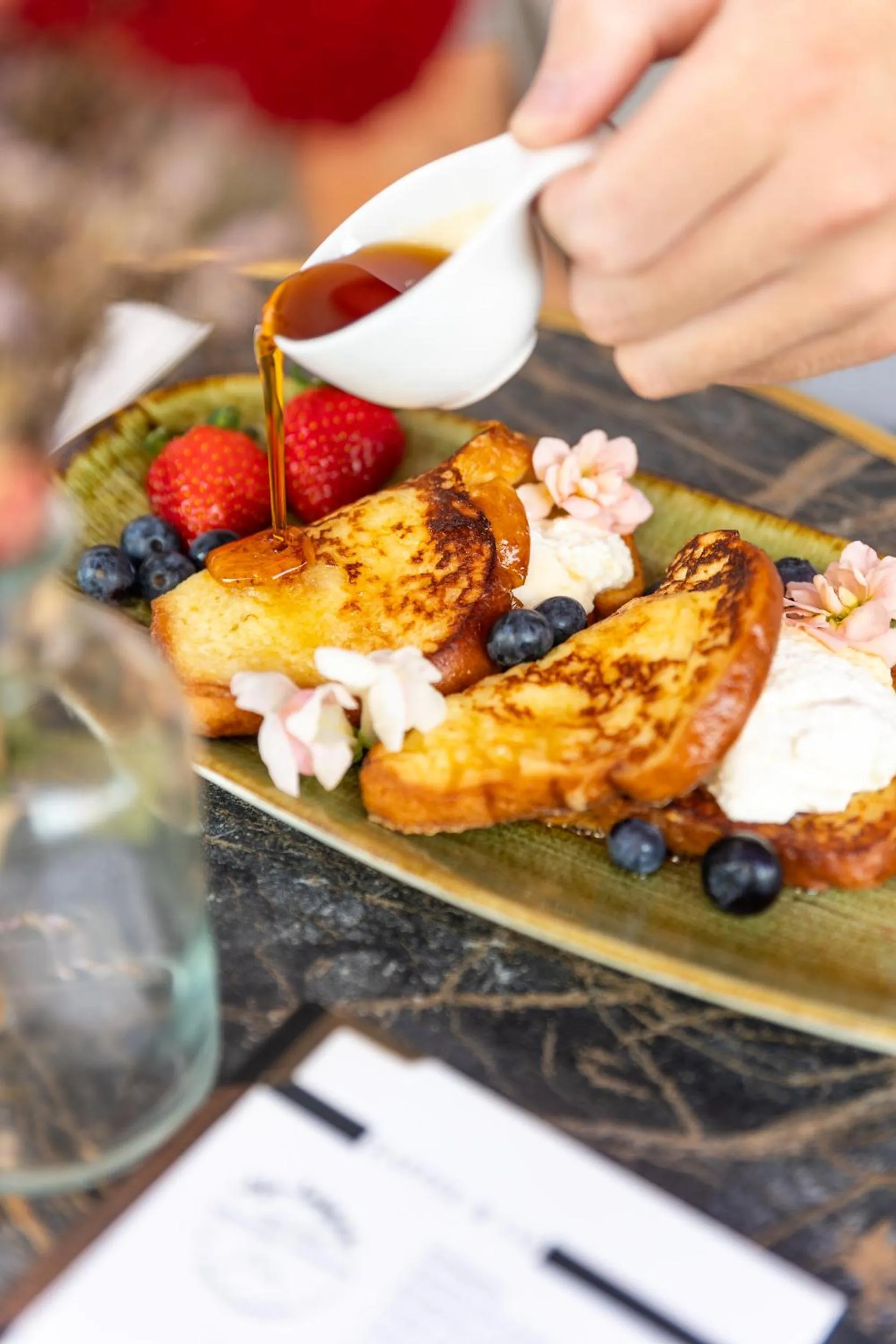 Breakfast in Chin-Chin Hotel ehemals Bohemian Hotel