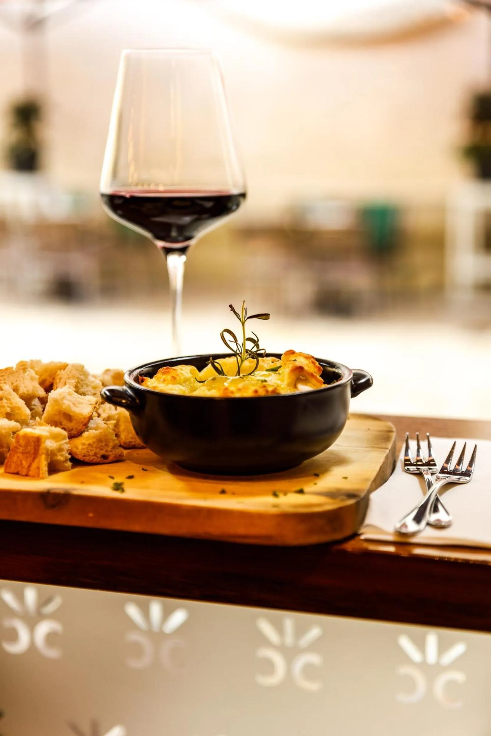 Restaurant/places to eat in Chin-Chin Hotel ehemals Bohemian Hotel