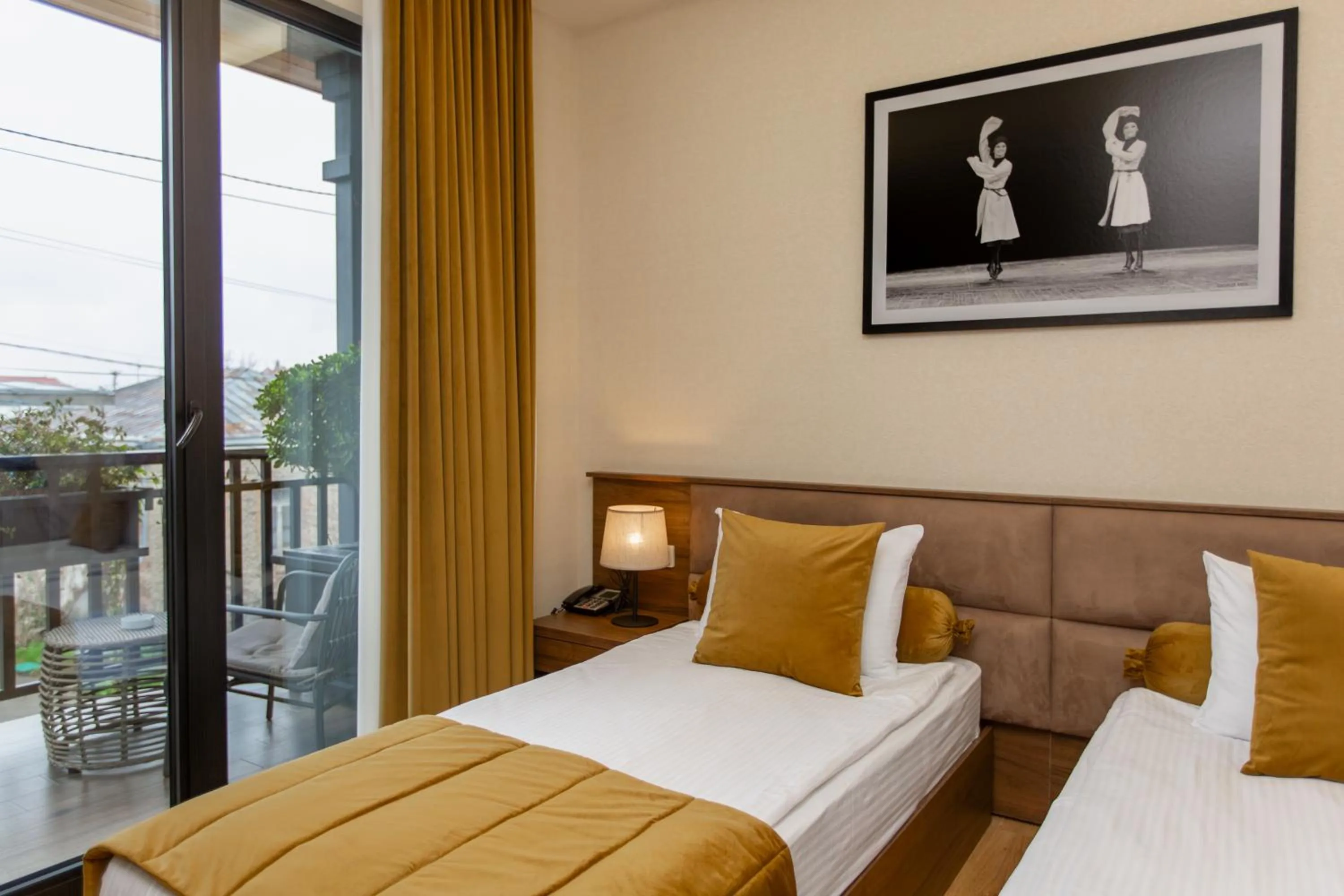 View (from property/room), Bed in Seventeen Rooms