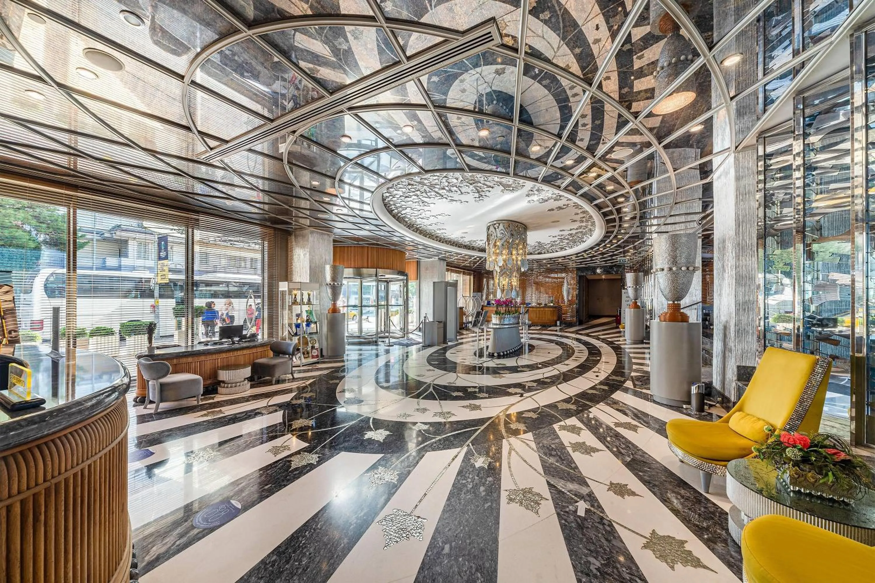 Lobby or reception in Wyndham Grand Istanbul Kalamış Marina Hotel