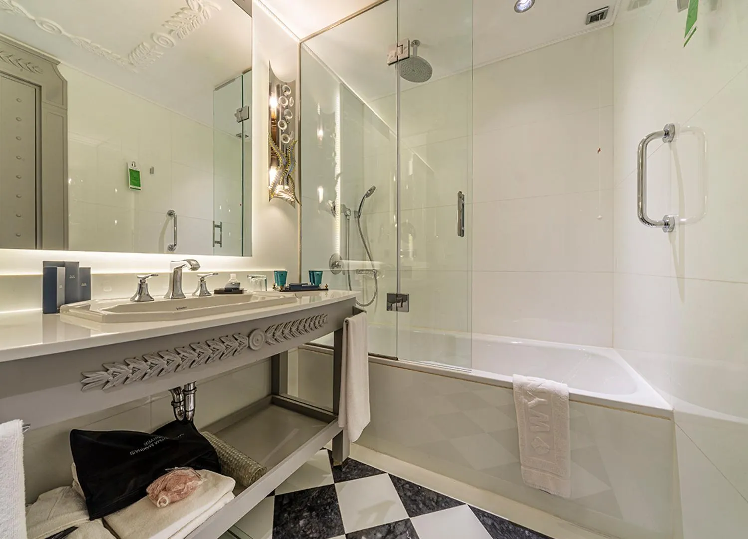 Bathroom in Wyndham Grand Istanbul Kalamış Marina Hotel