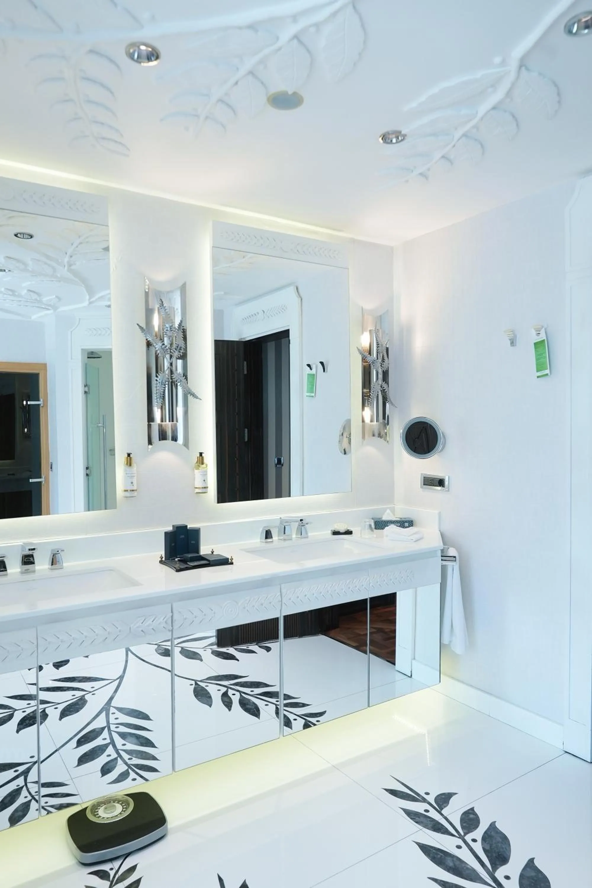 Bathroom in Wyndham Grand Istanbul Kalamış Marina Hotel