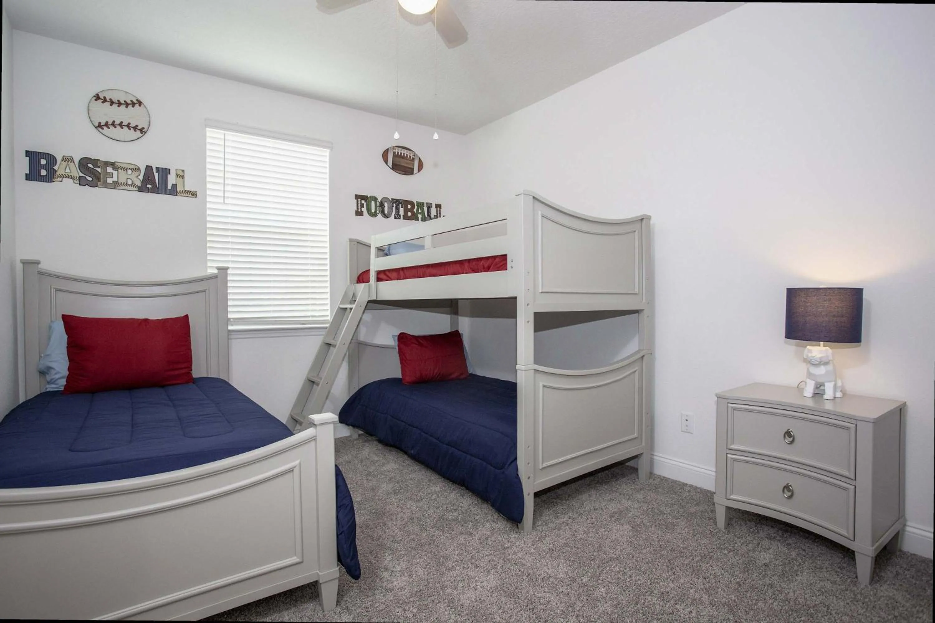 Bed in Stunning 5 Bd Home w/ Pool Close to Disney 174