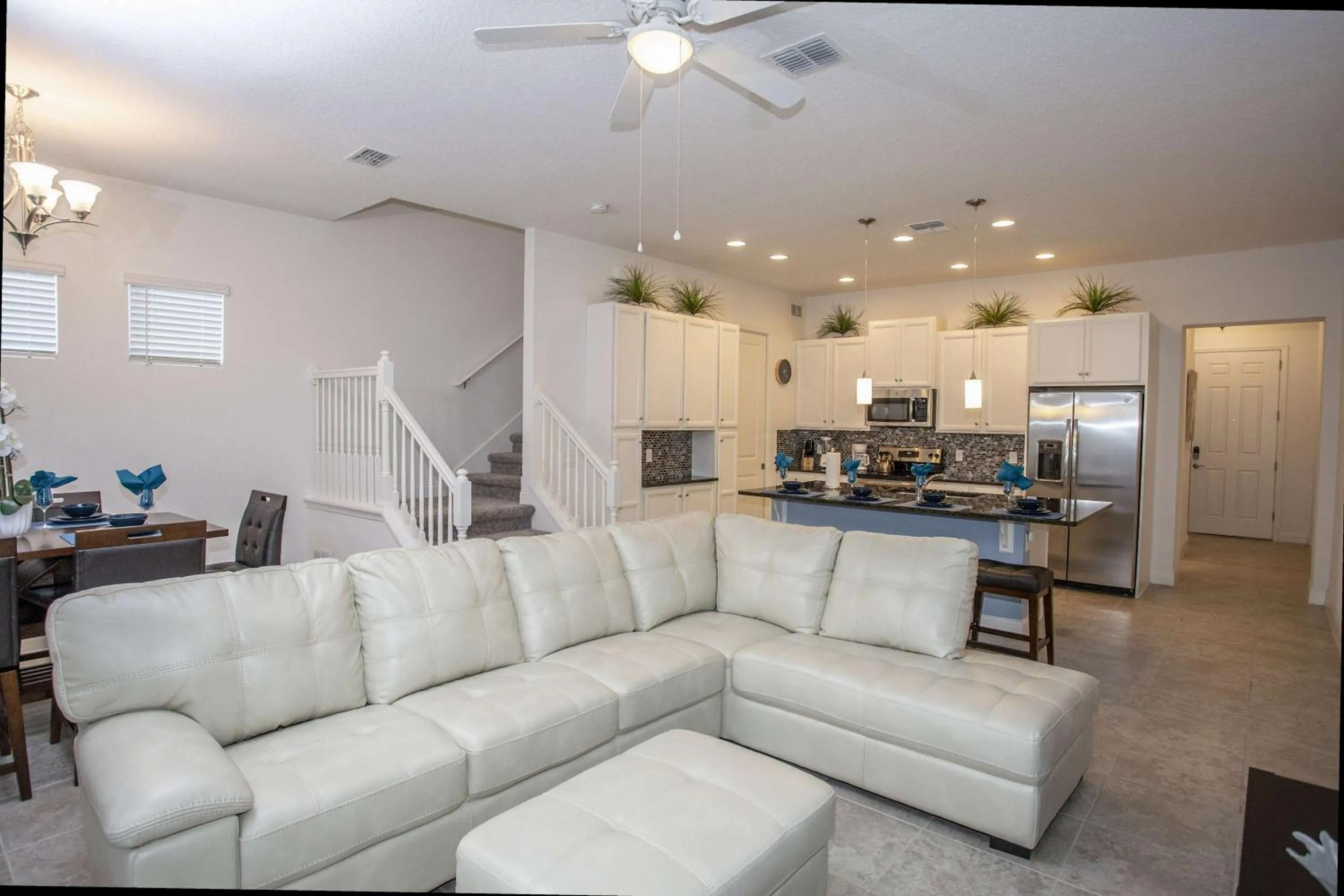 Stunning 5 Bd Home w/ Pool Close to Disney 174