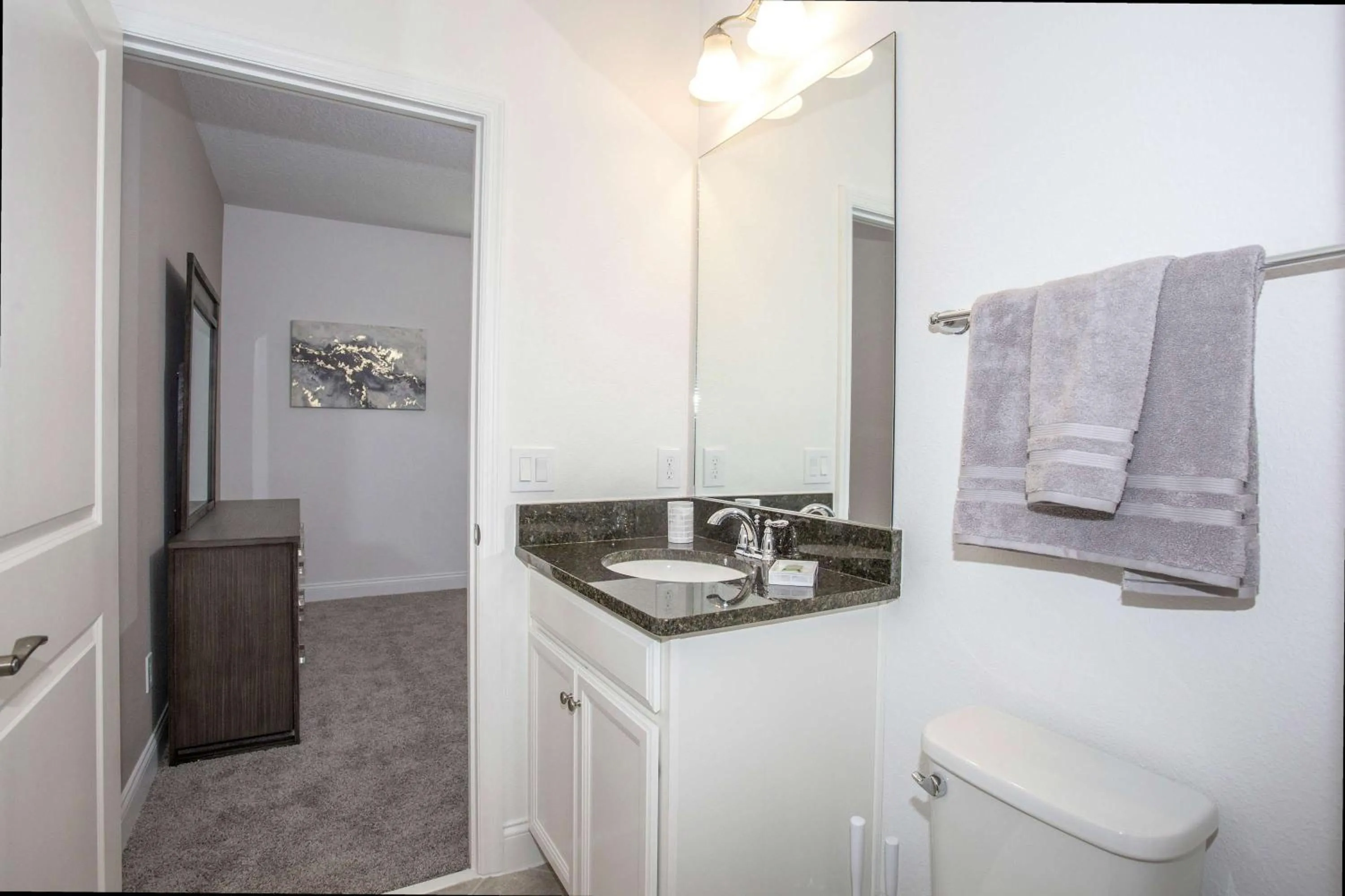 Stunning 5 Bd Home w/ Pool Close to Disney 174