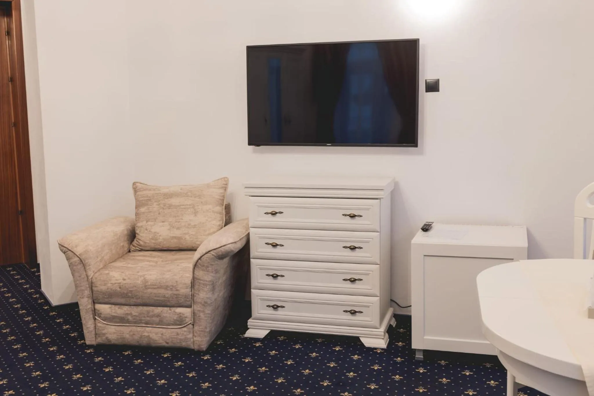 TV and multimedia in Hotel Carol - Vatra Dornei