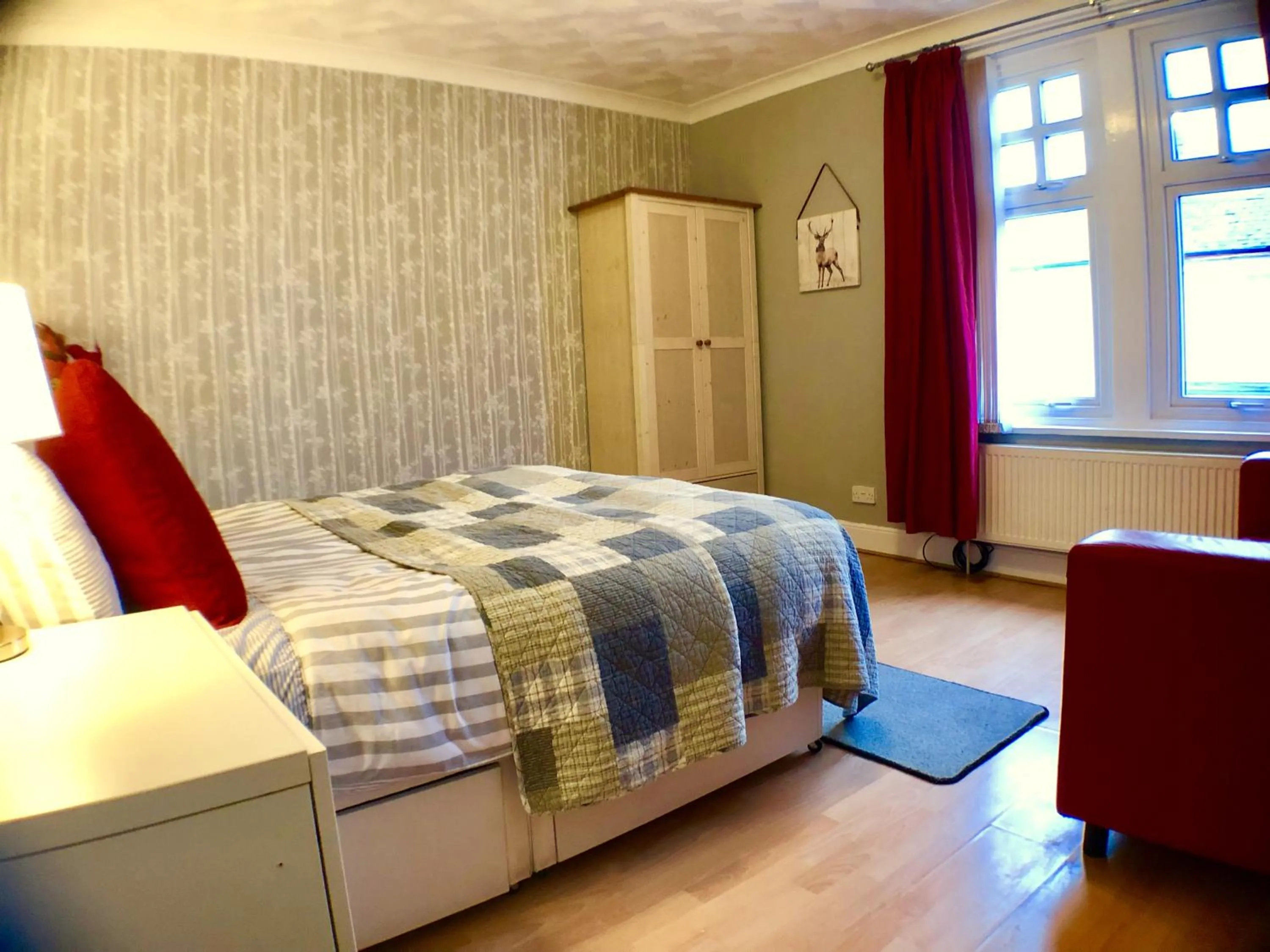 Bedroom, Bed in Little Connaught House