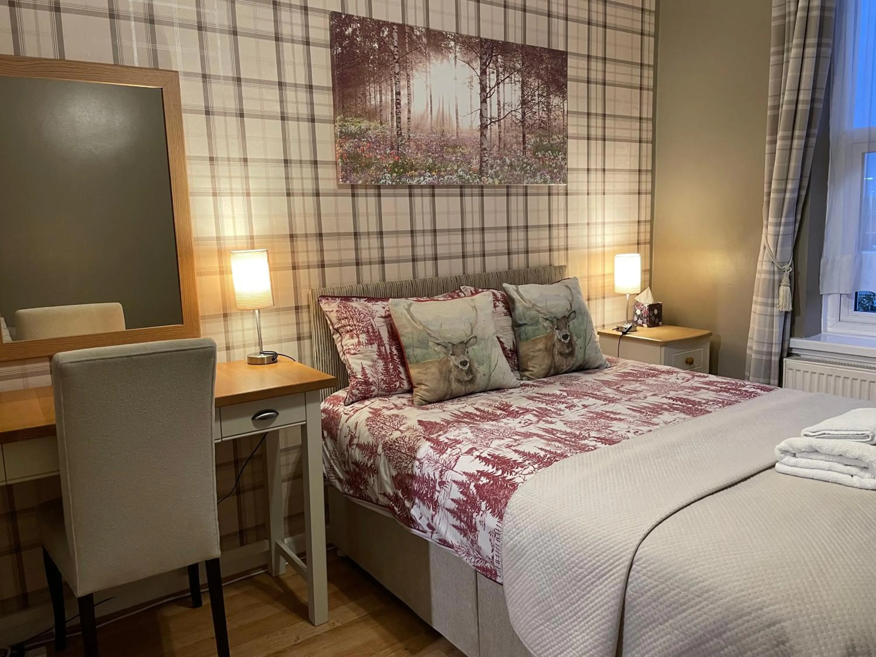 Bedroom, Bed in Little Connaught House