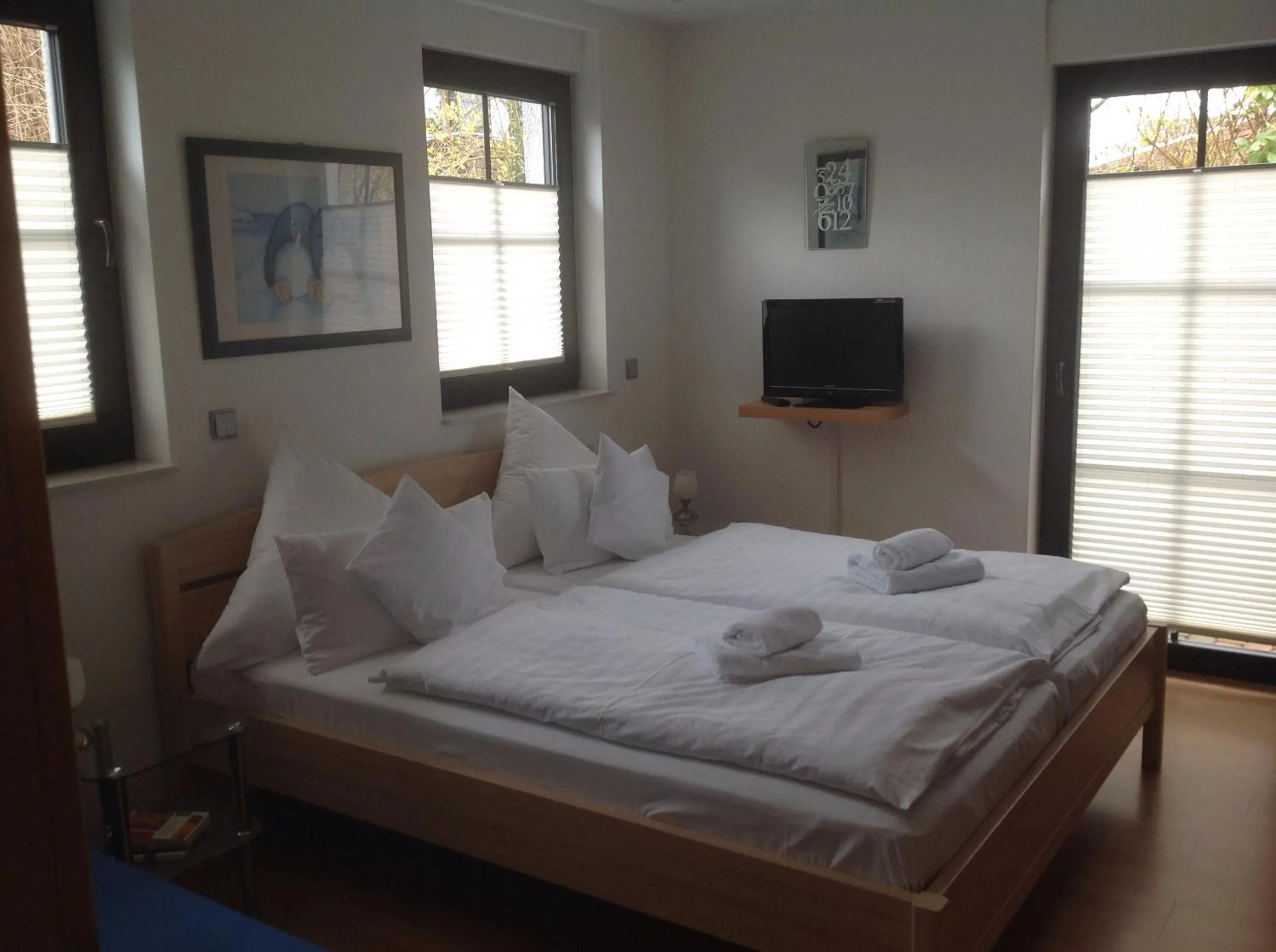 Bedroom, Bed in Haus Kollwitzweg - Ferienwohnungen