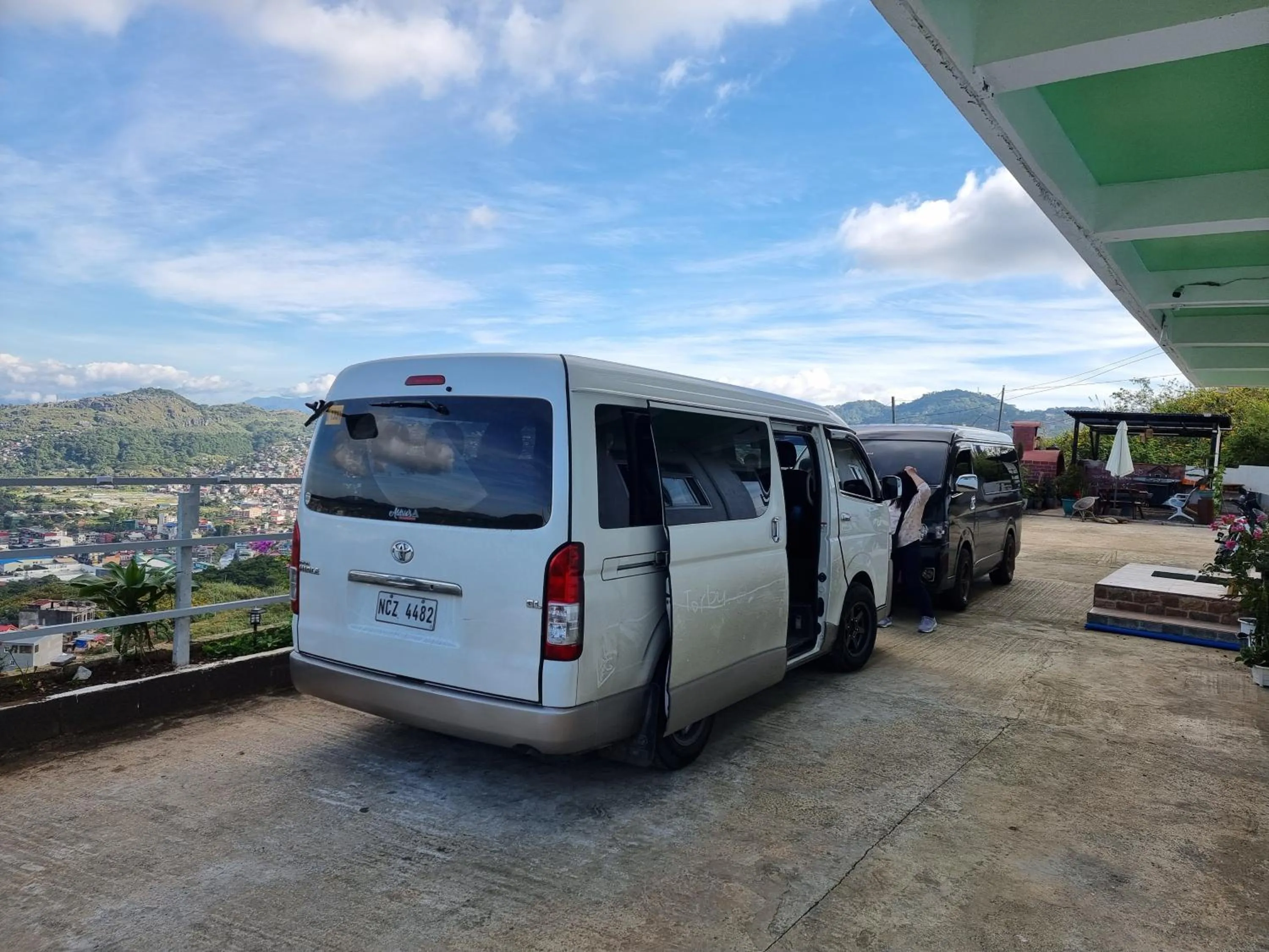 Parking in Wanay's Rocky Mountain Homestay