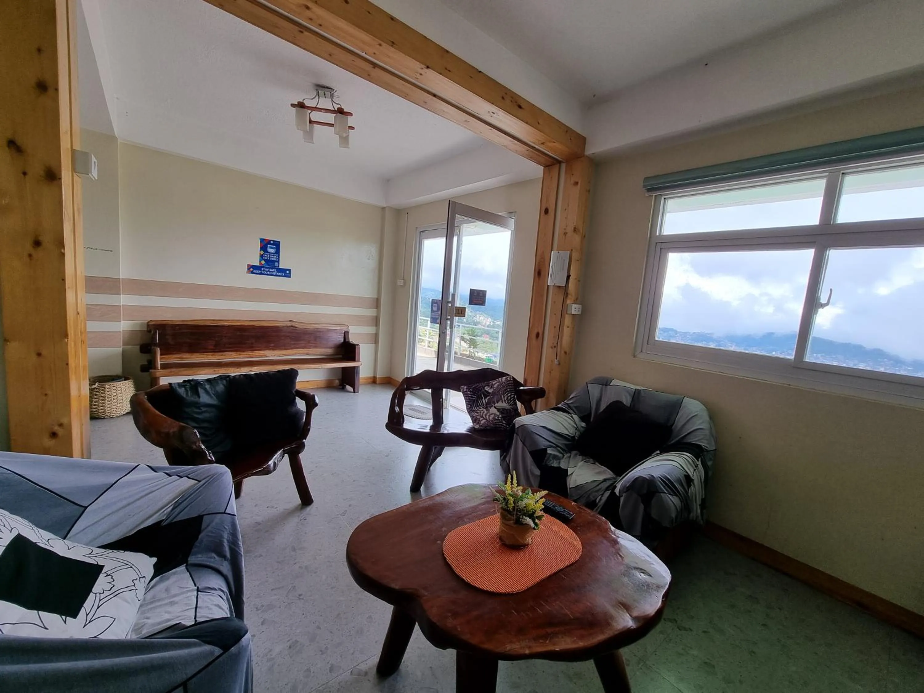 Seating area in Wanay's Rocky Mountain Homestay