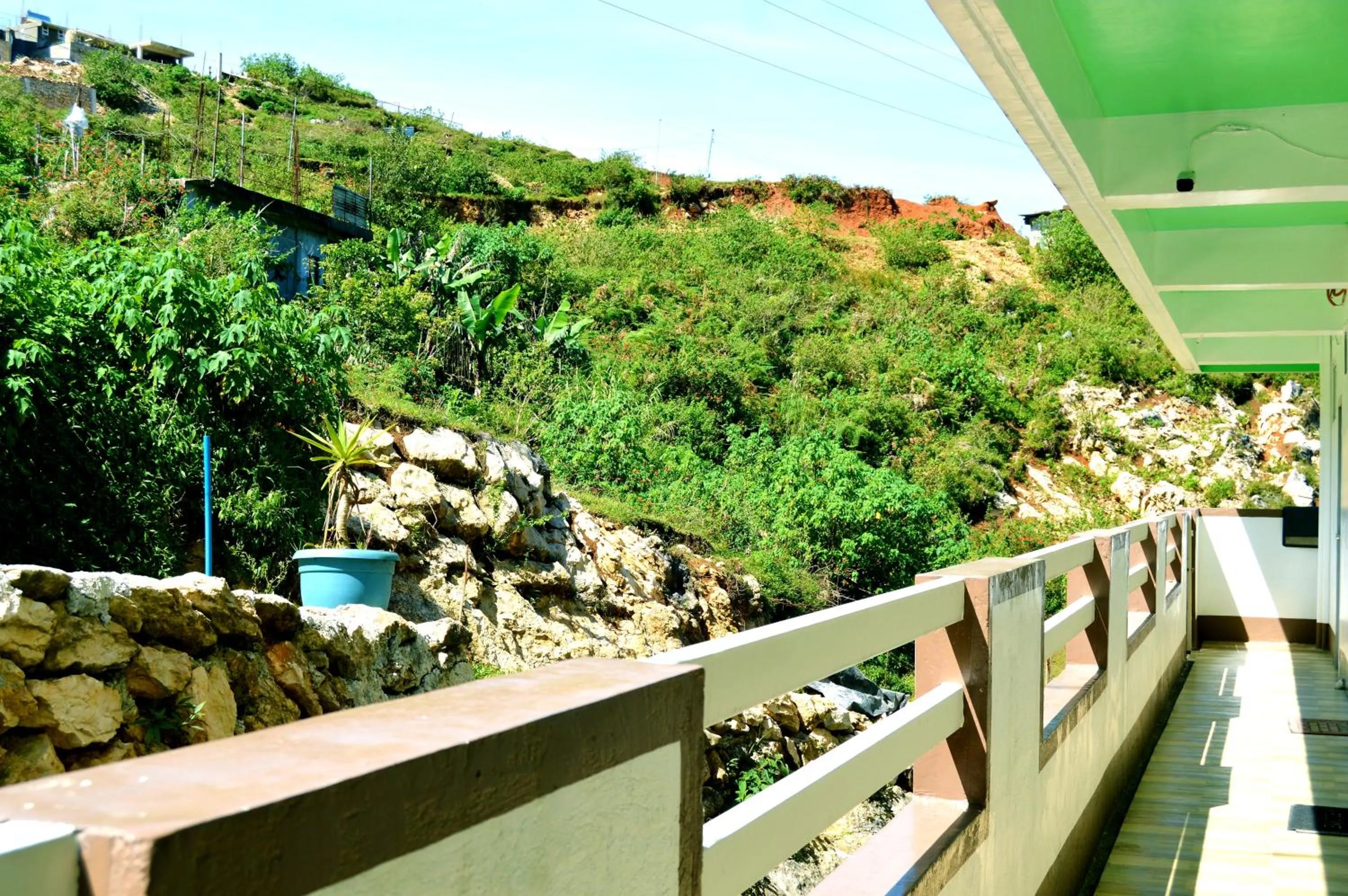 Property building in Wanay's Rocky Mountain Homestay