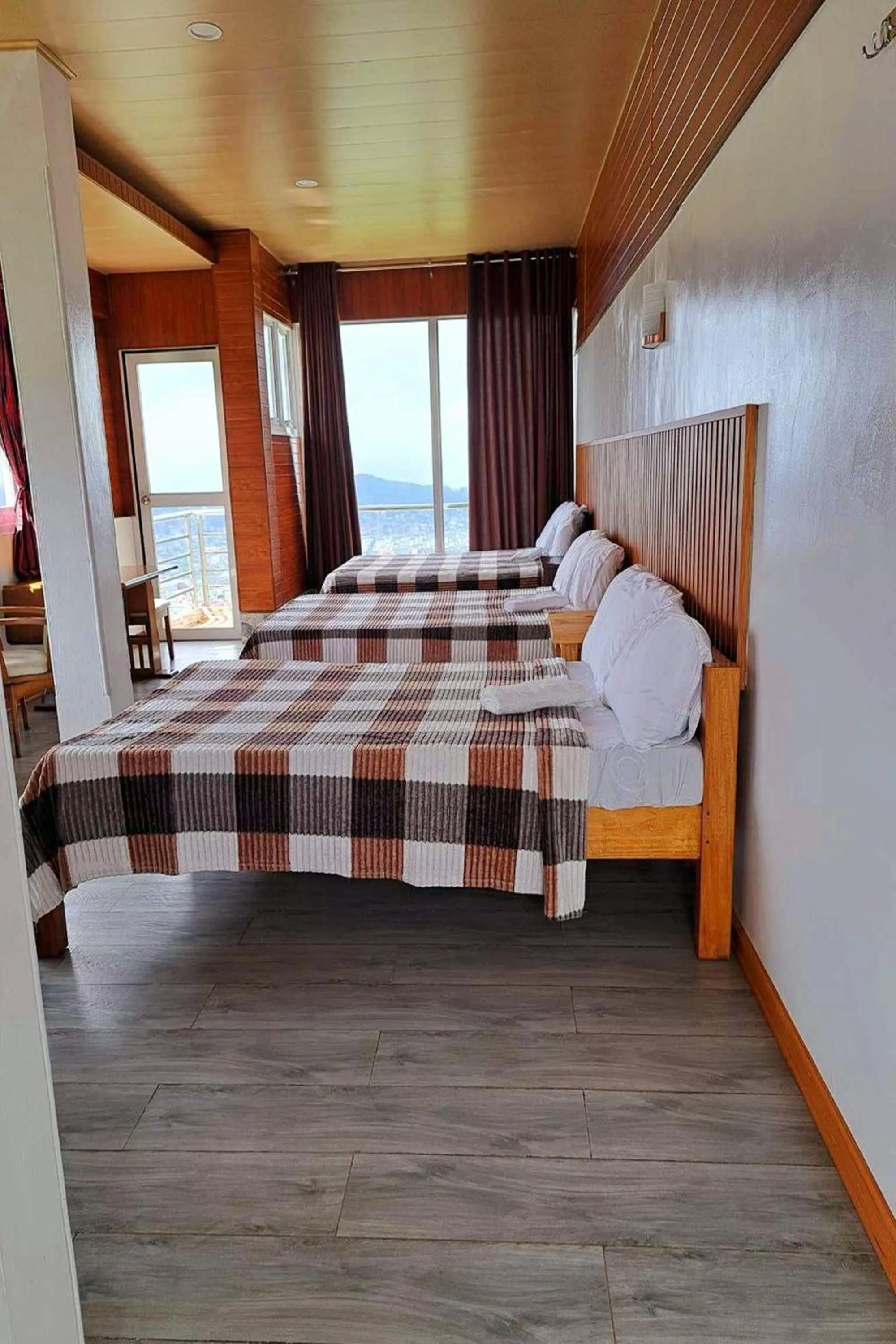 Bed in Wanay's Rocky Mountain Homestay