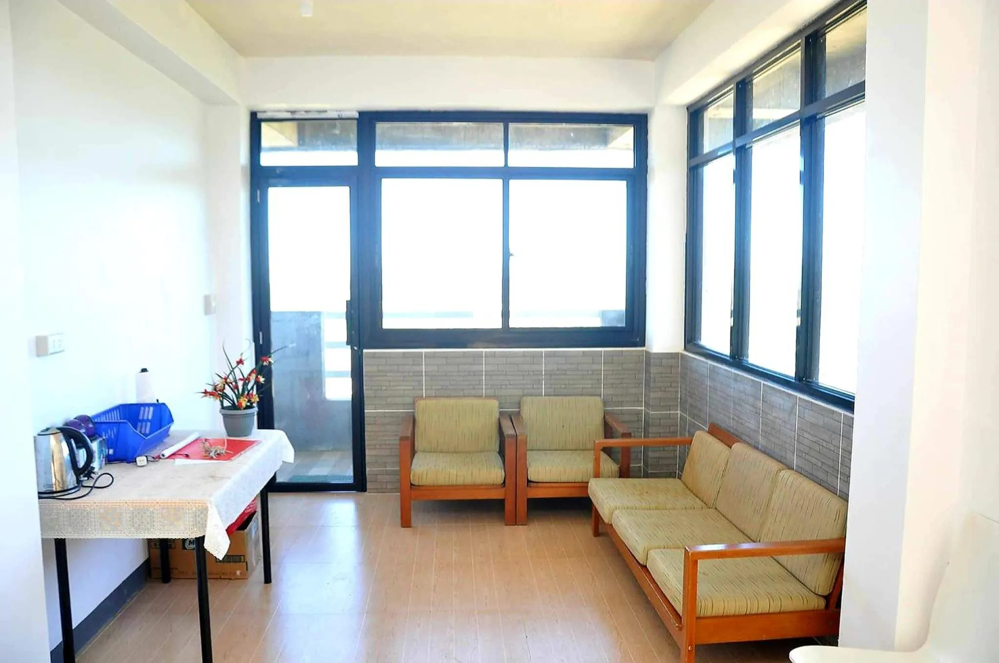 Living room, Bed in Wanay's Rocky Mountain Homestay