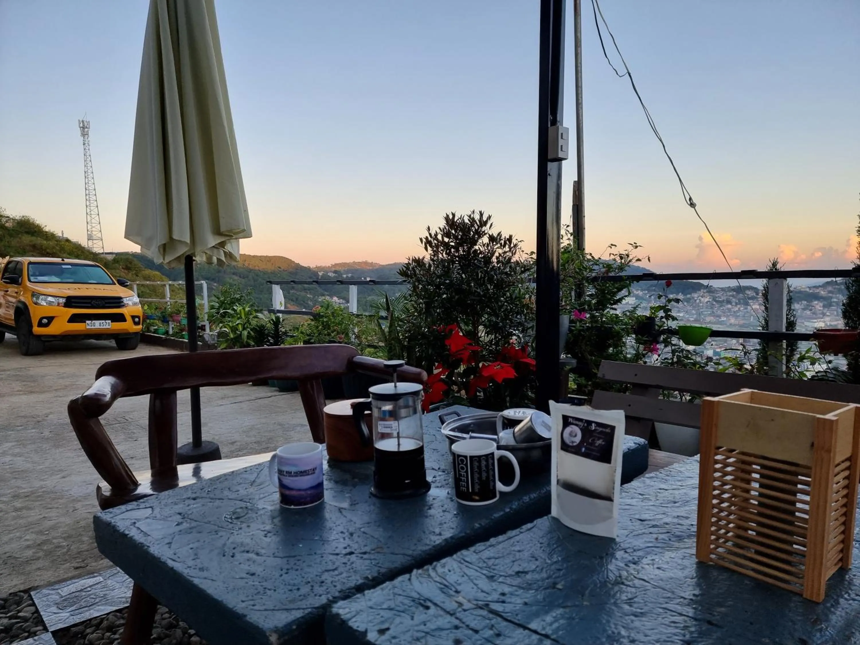 Coffee/tea facilities in Wanay's Rocky Mountain Homestay