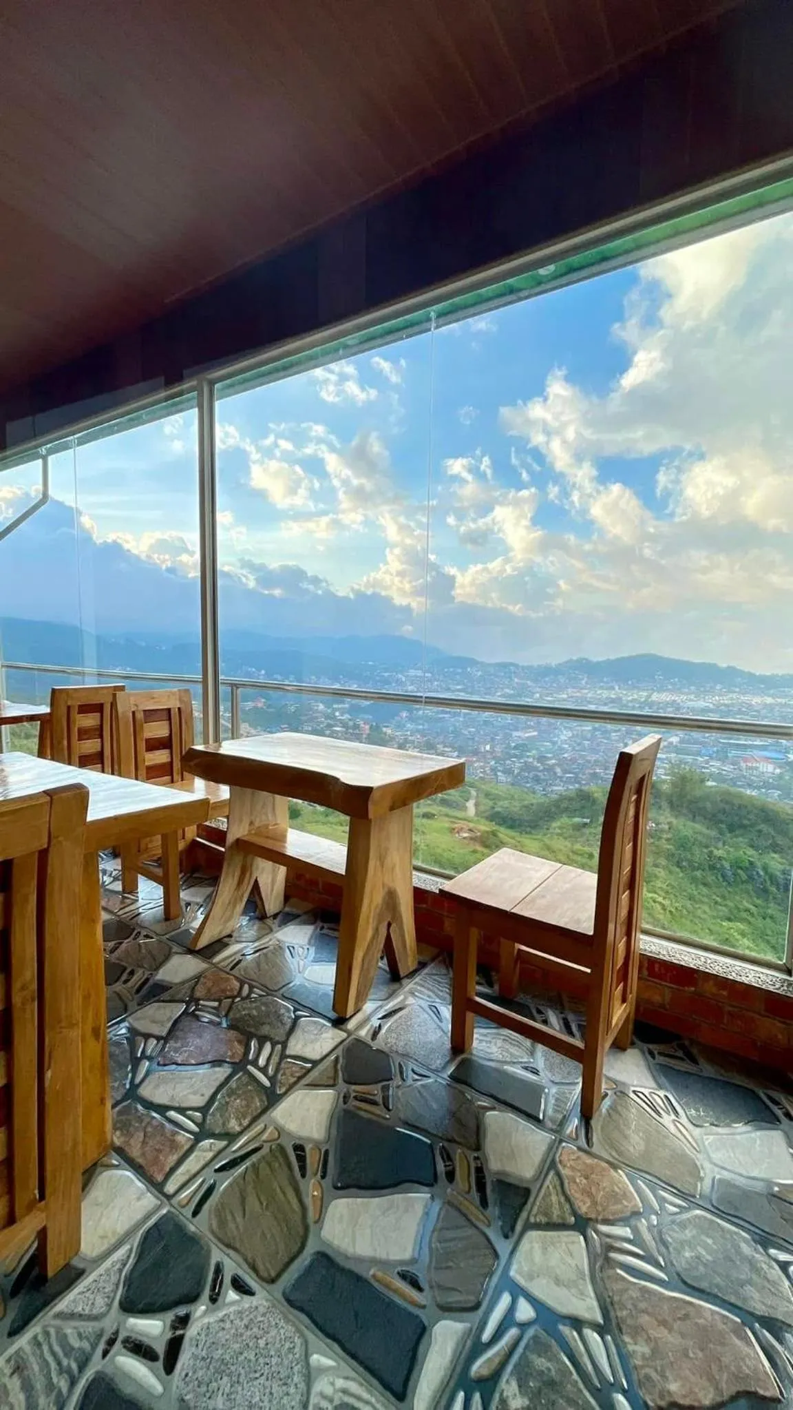 Wanay's Rocky Mountain Homestay