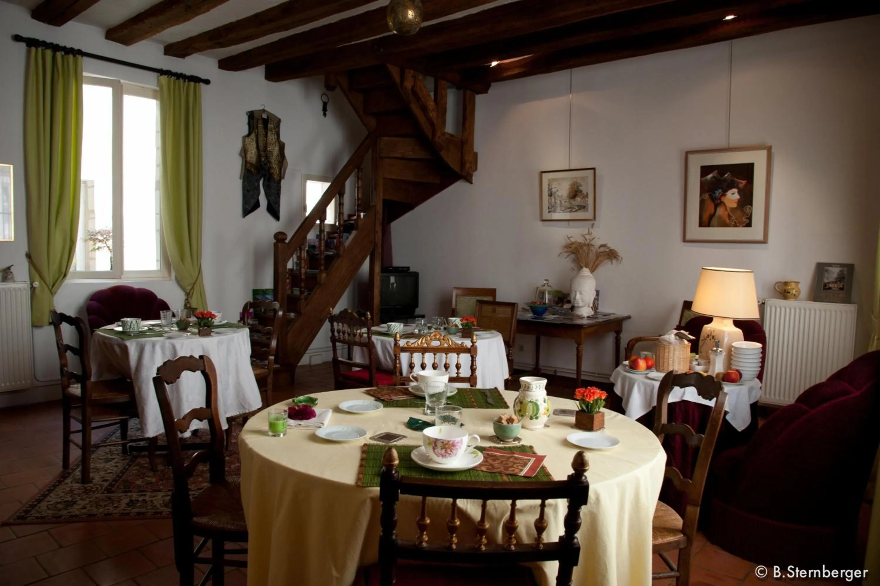 Breakfast in La Demeure Saint-Ours