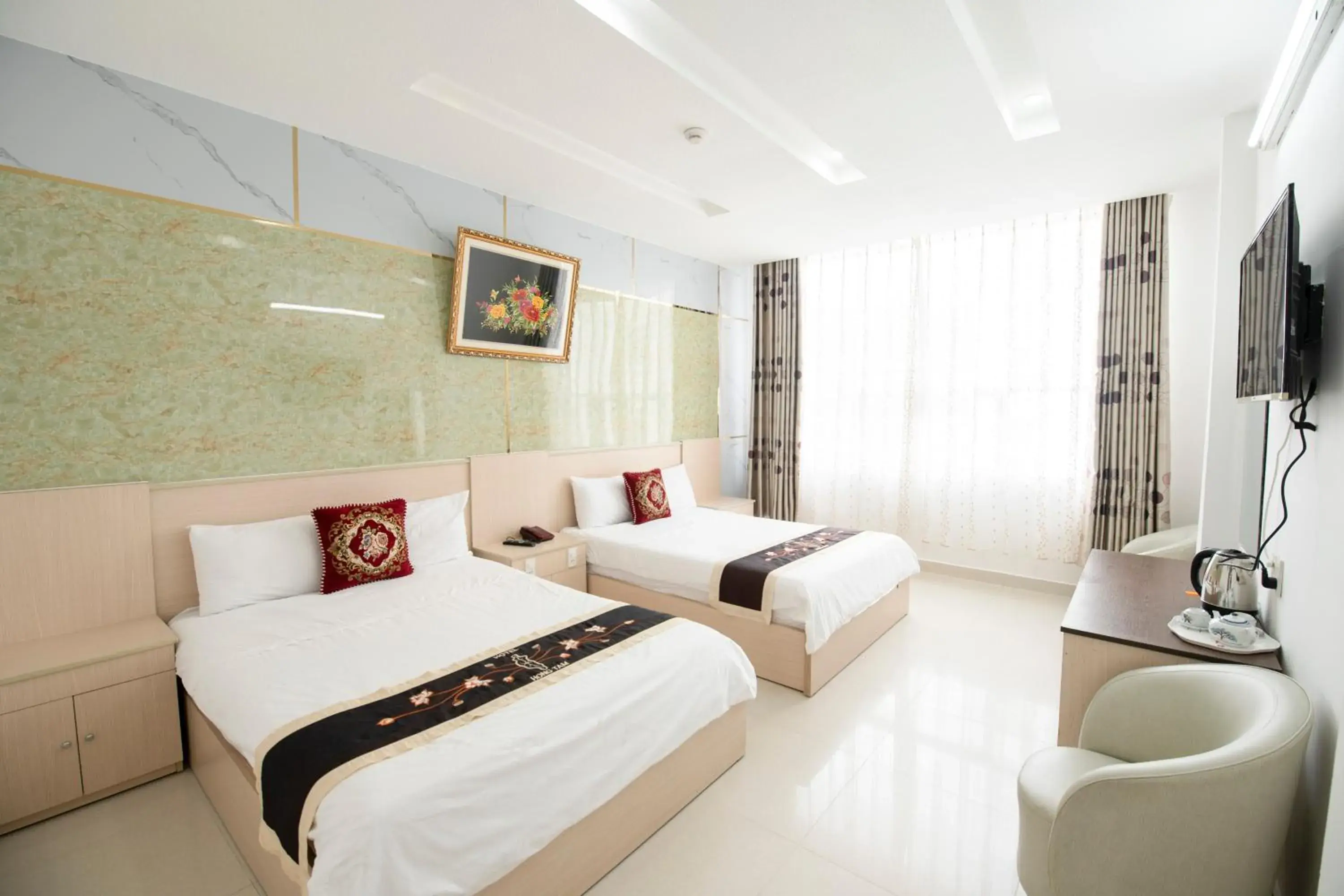 Standard Quadruple Room in Hồng Tâm Hotel Standard Quadruple Room in Hồng Tâm Hotel