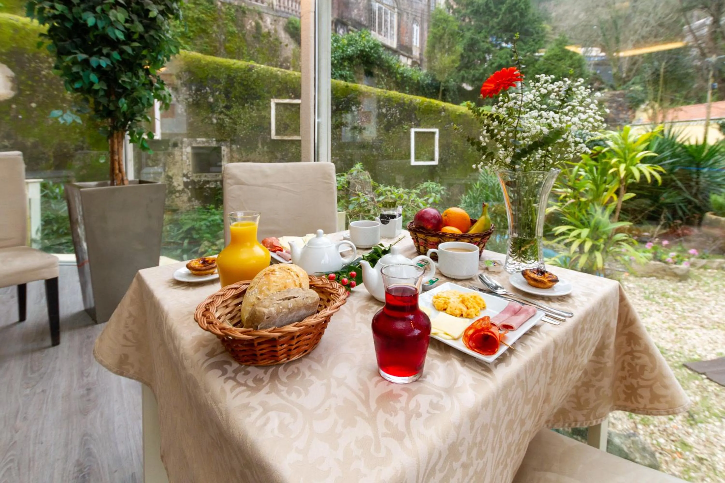 Food and drinks in Quinta Das Murtas B&B