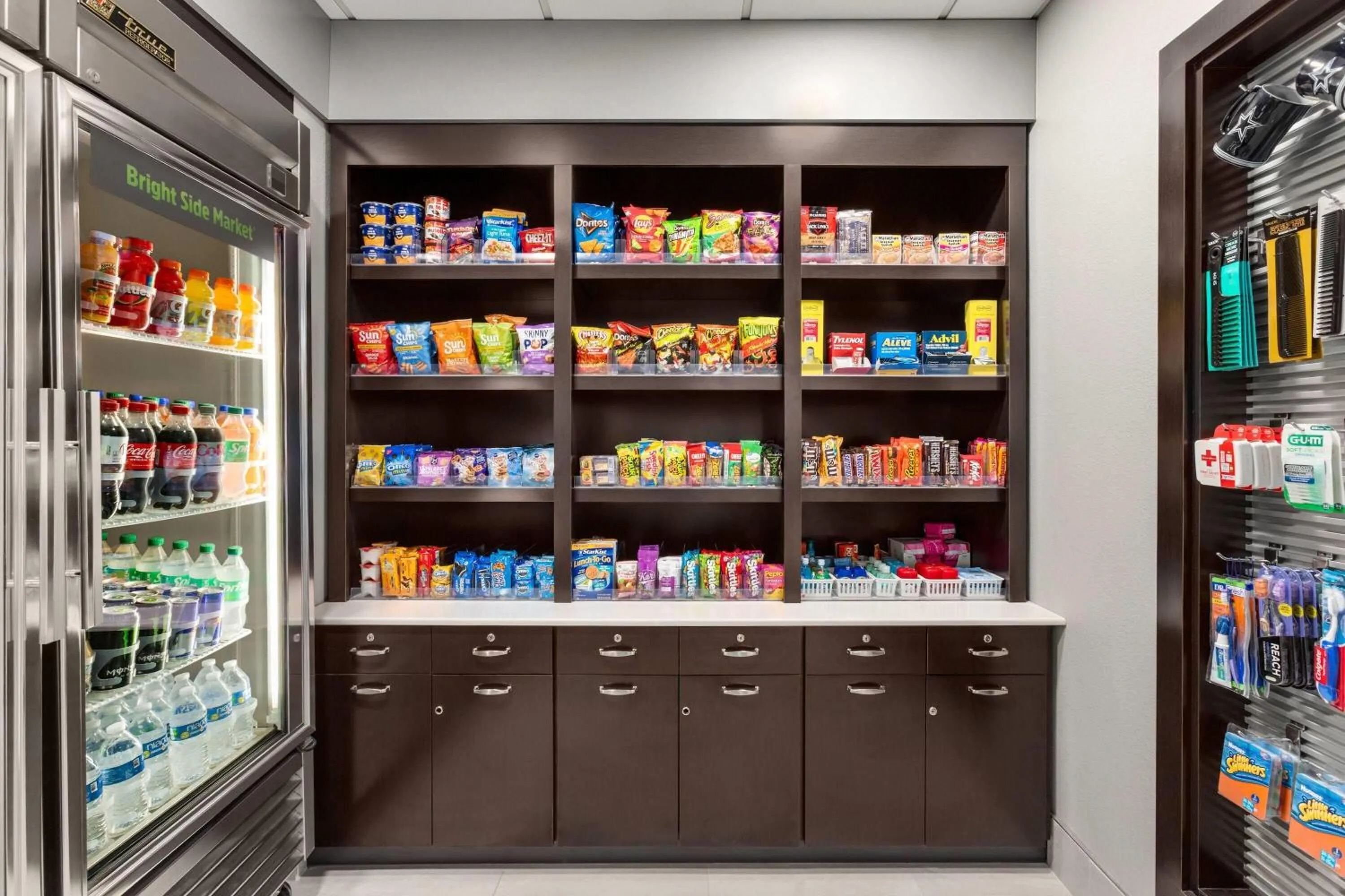 Food and drinks in La Quinta by Wyndham Dallas Arlington South