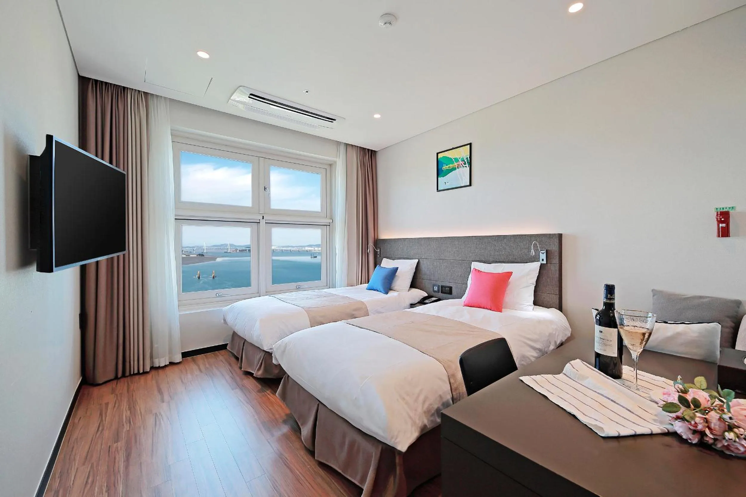 Bed in Airsky Hotel Incheon