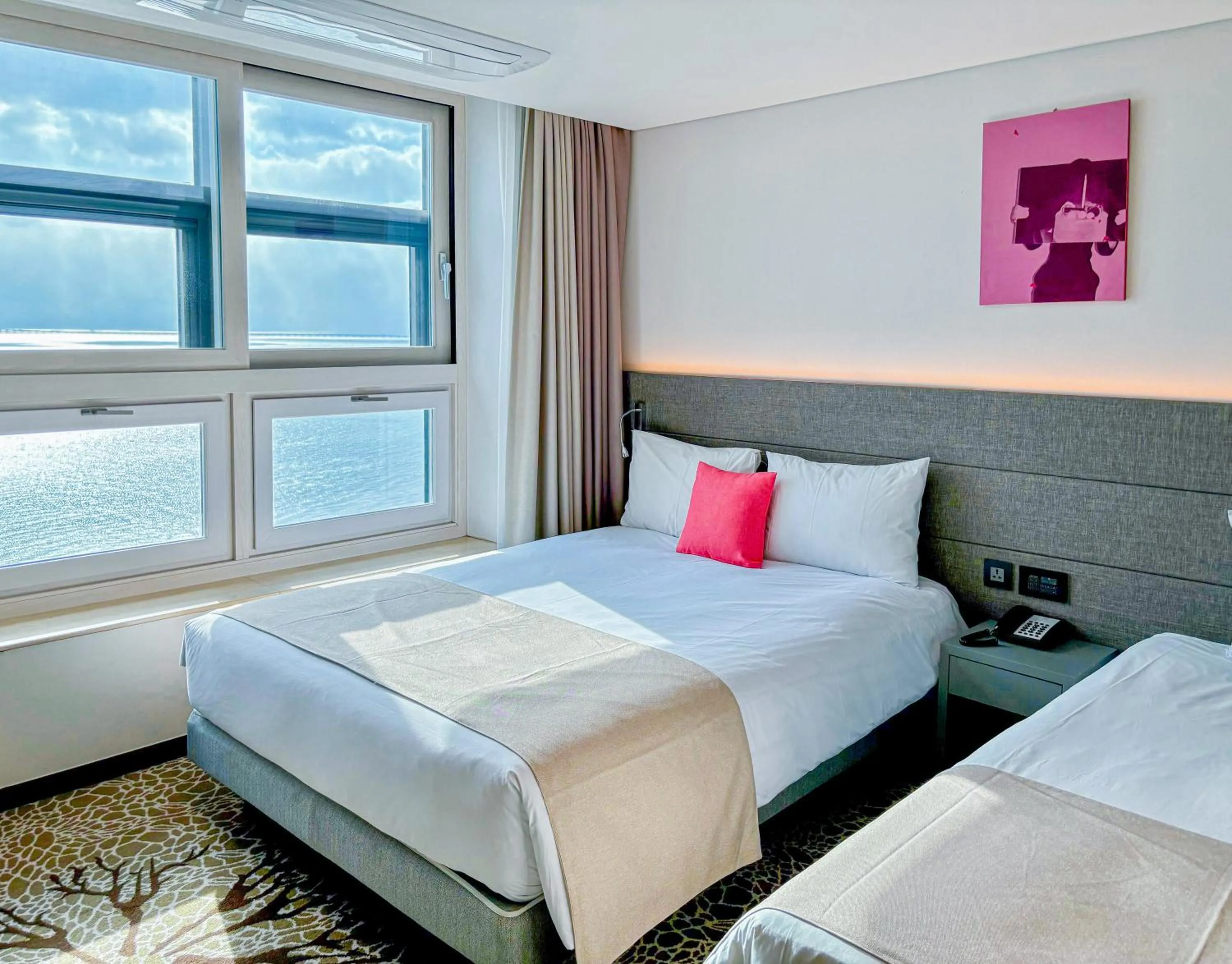 Bedroom, Bed in Airsky Hotel Incheon