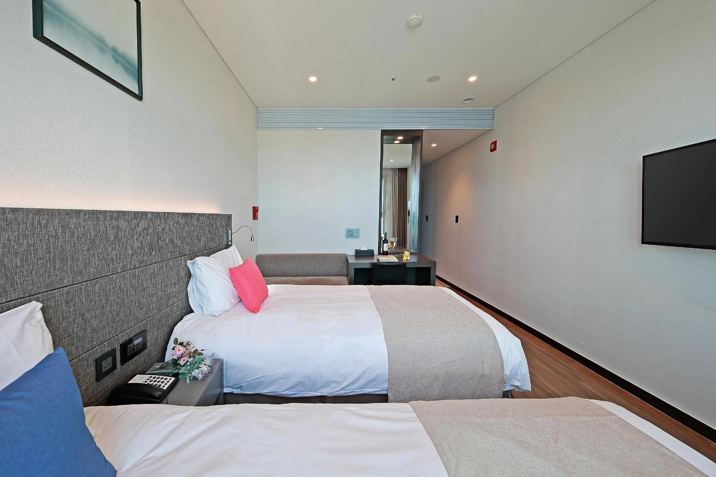 Bed in Airsky Hotel Incheon